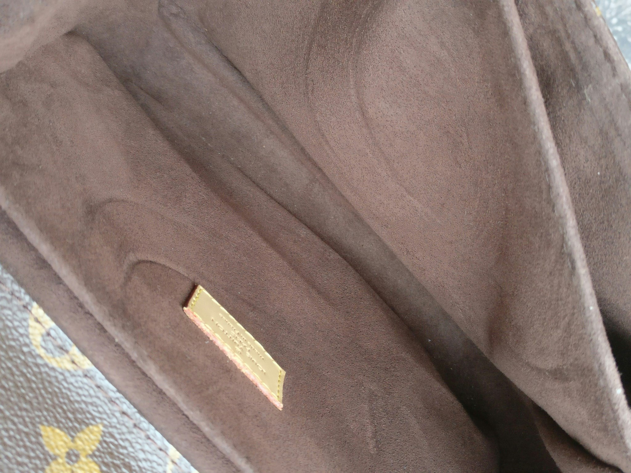 Louis Vuitton Pochette Metis