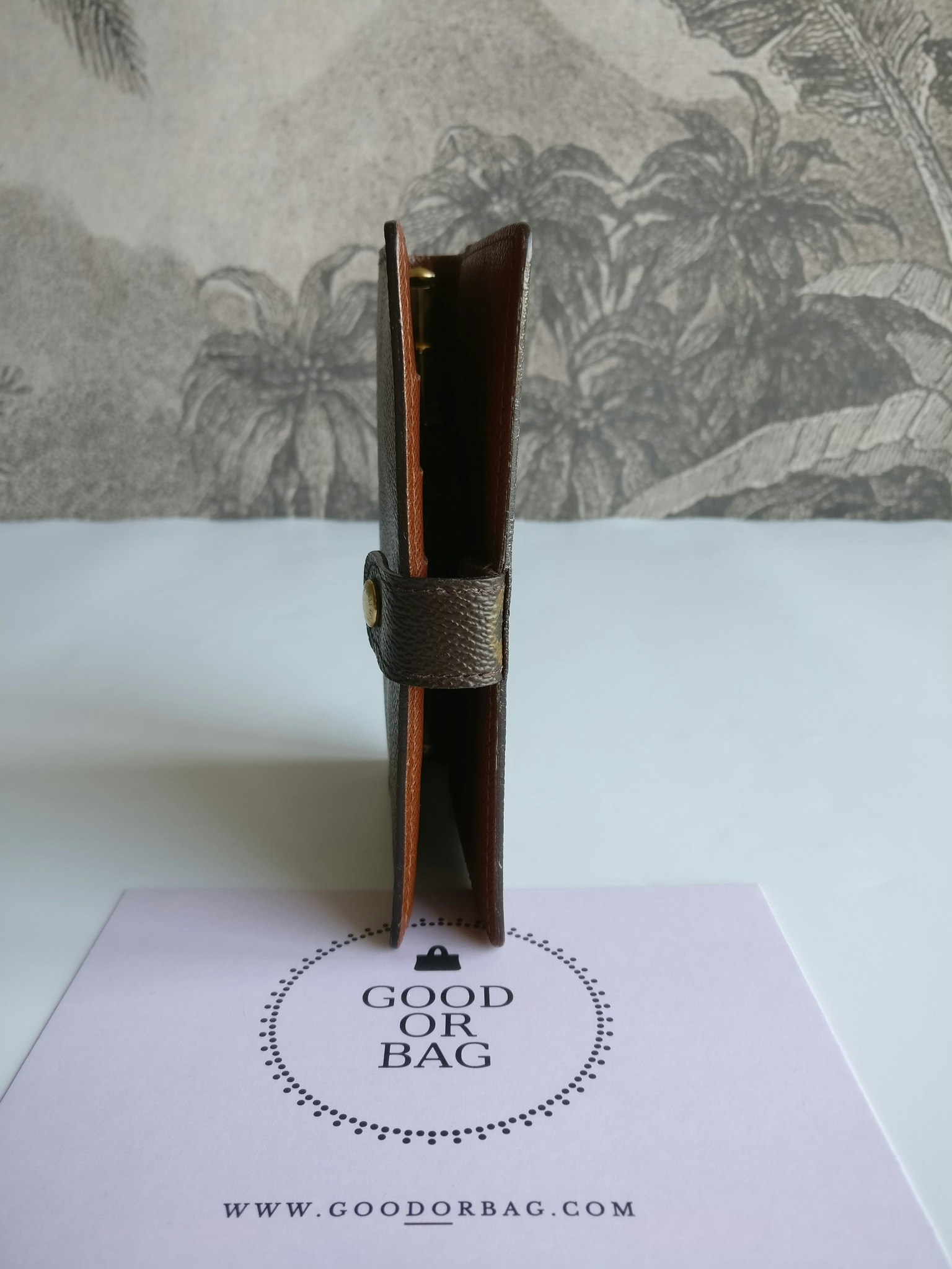 Louis Vuitton Small Ring Agenda Cover