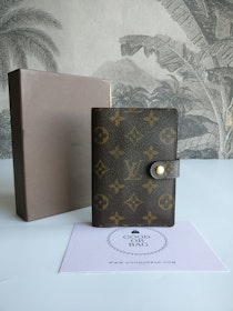 Louis Vuitton Small Ring Agenda Cover