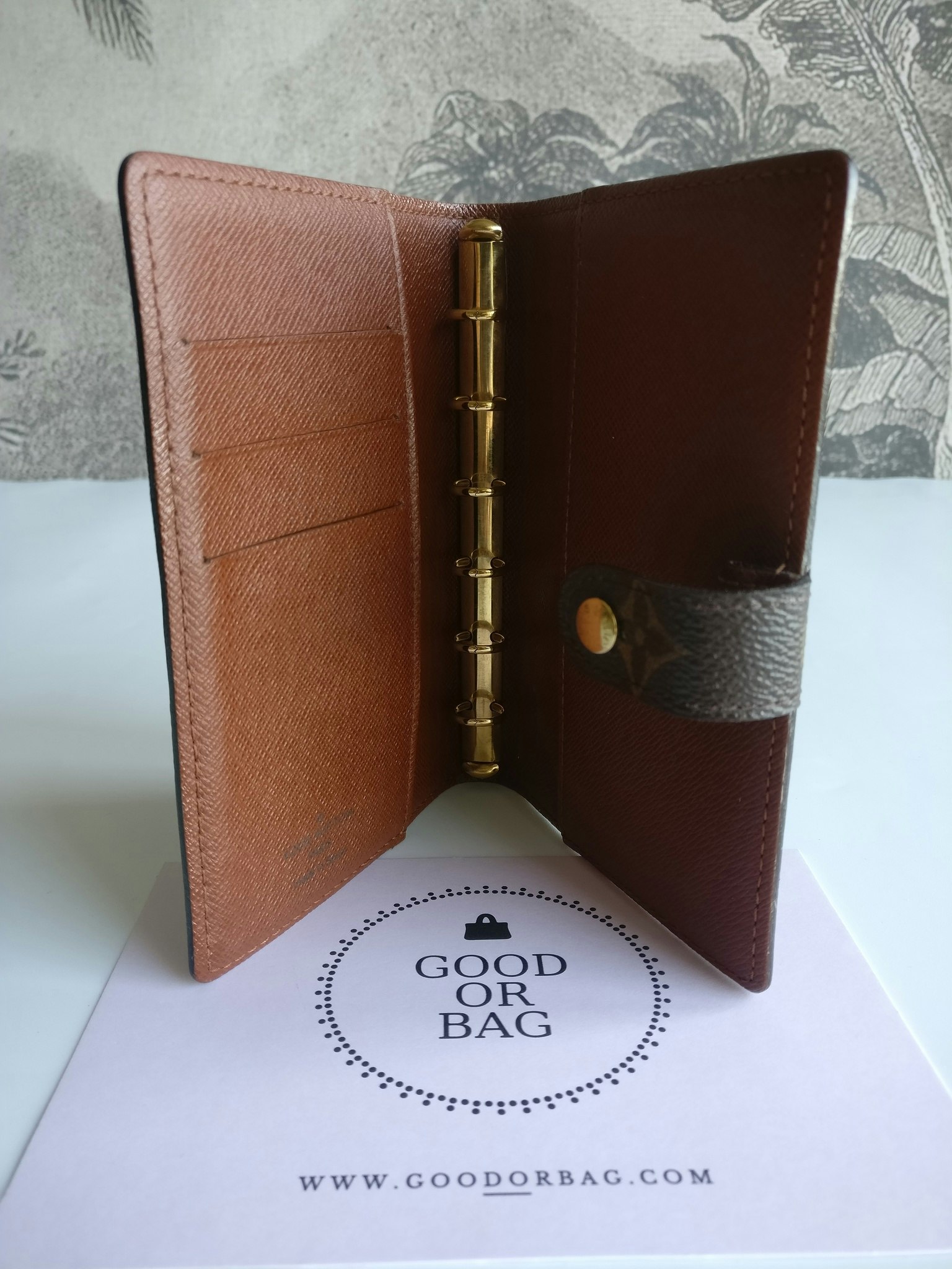 Louis Vuitton Small Ring Agenda Cover