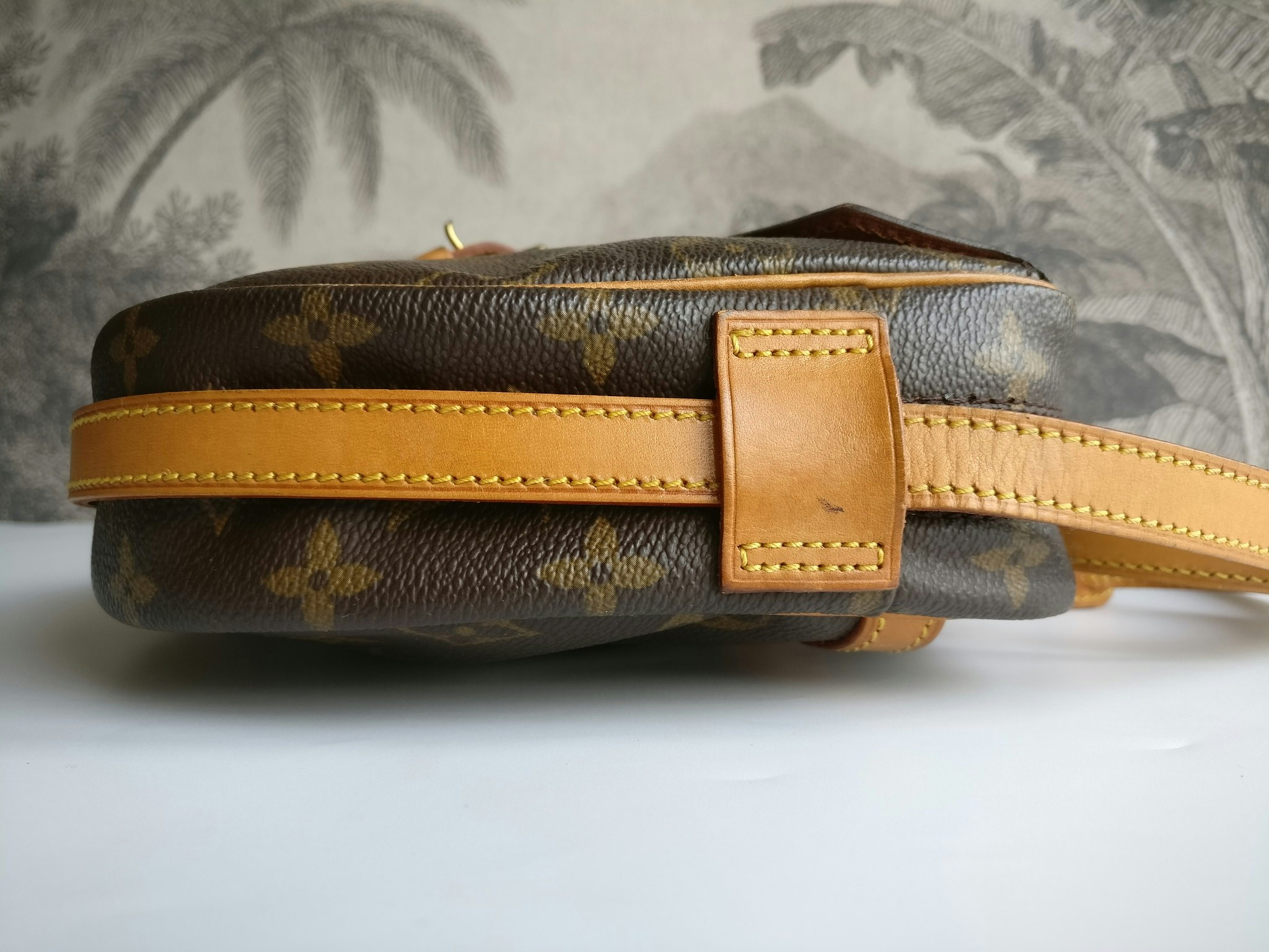 Louis Vuitton Jeune Fille MM