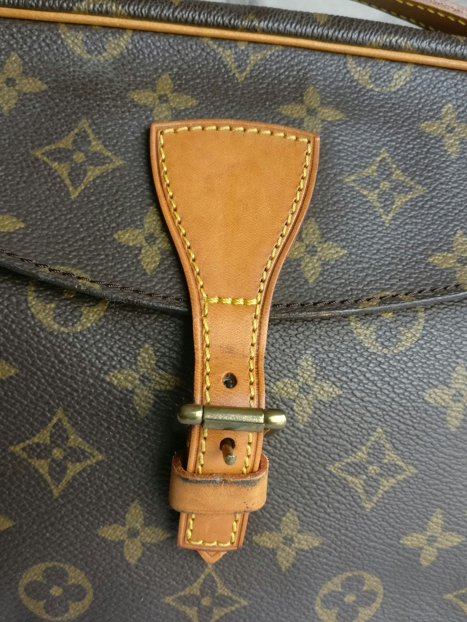 Louis Vuitton Jeune Fille MM