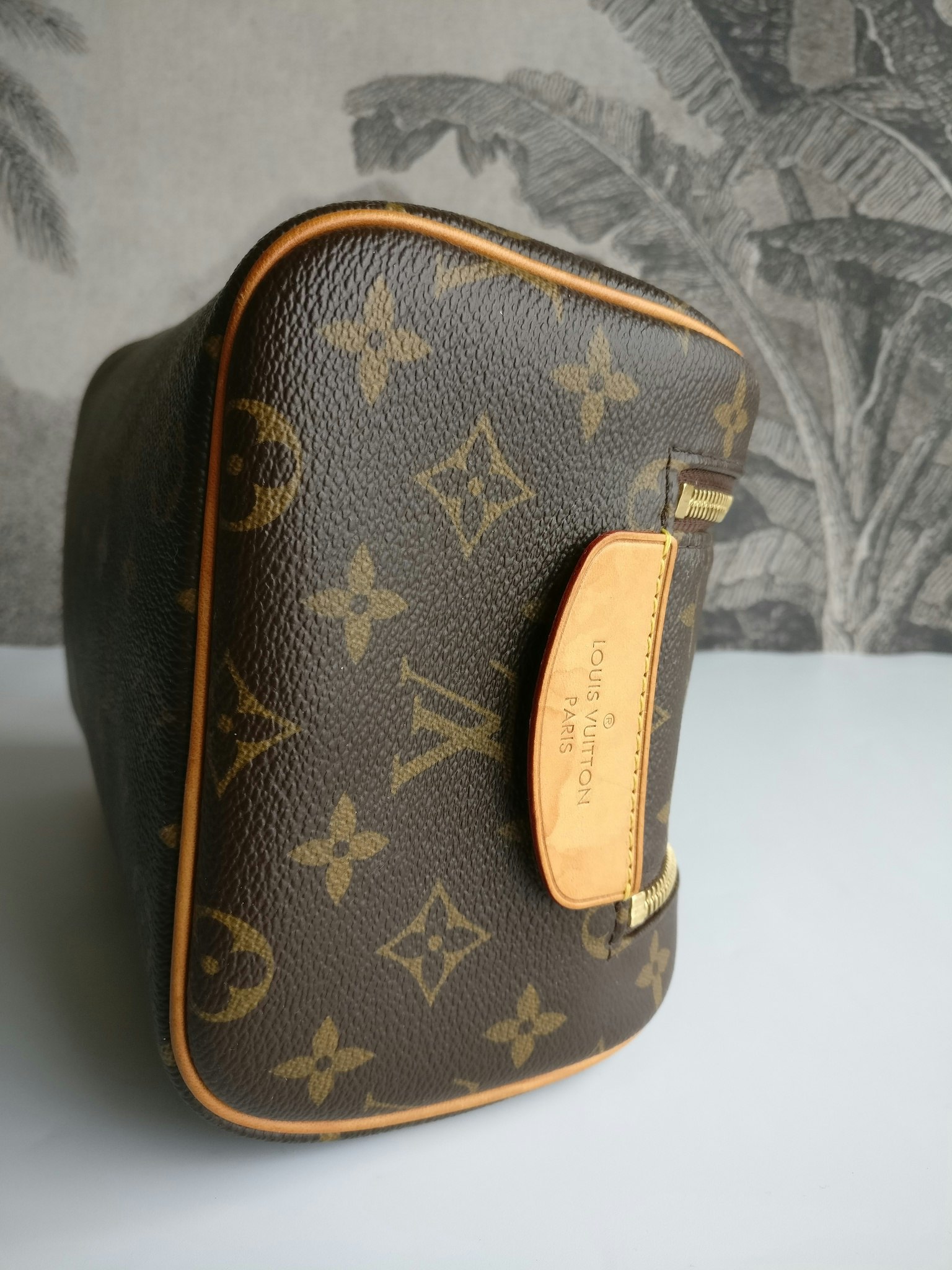 Louis Vuitton King Size Toiletry Bag