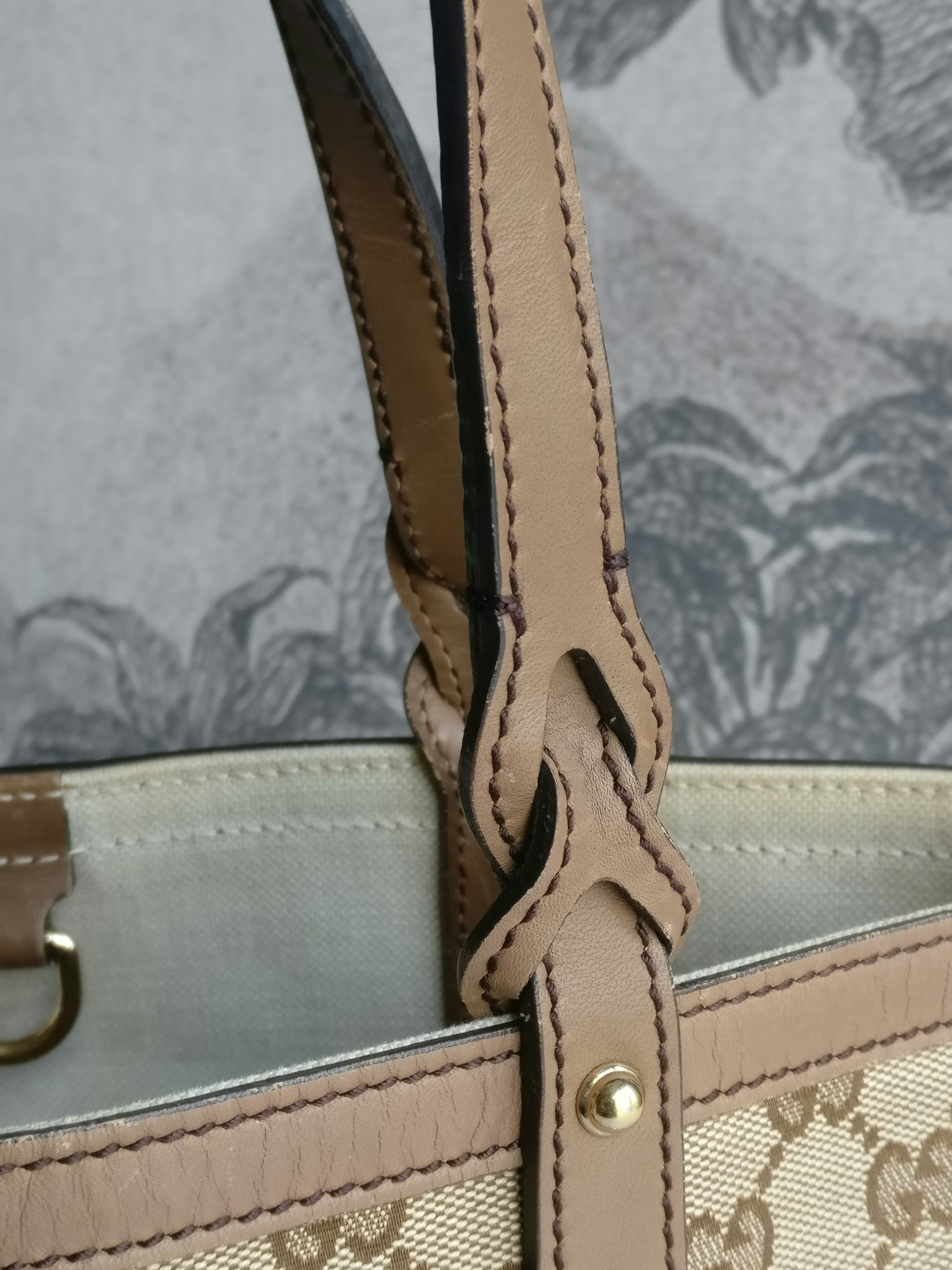 Gucci GG Small Craft Tote with pouch