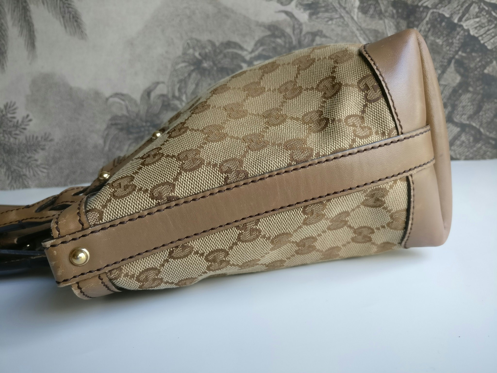 Gucci GG Small Craft Tote with pouch
