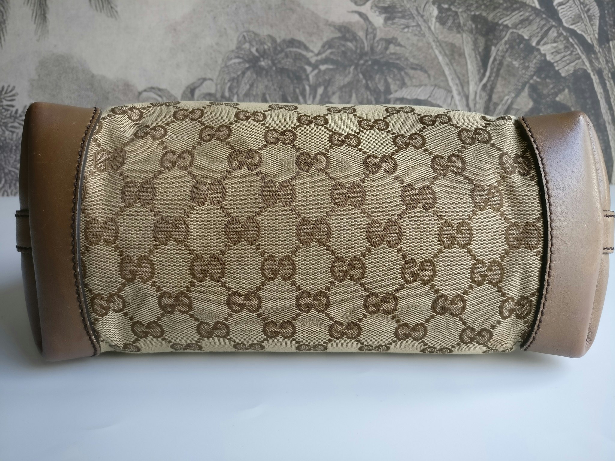 Gucci GG Small Craft Tote with pouch