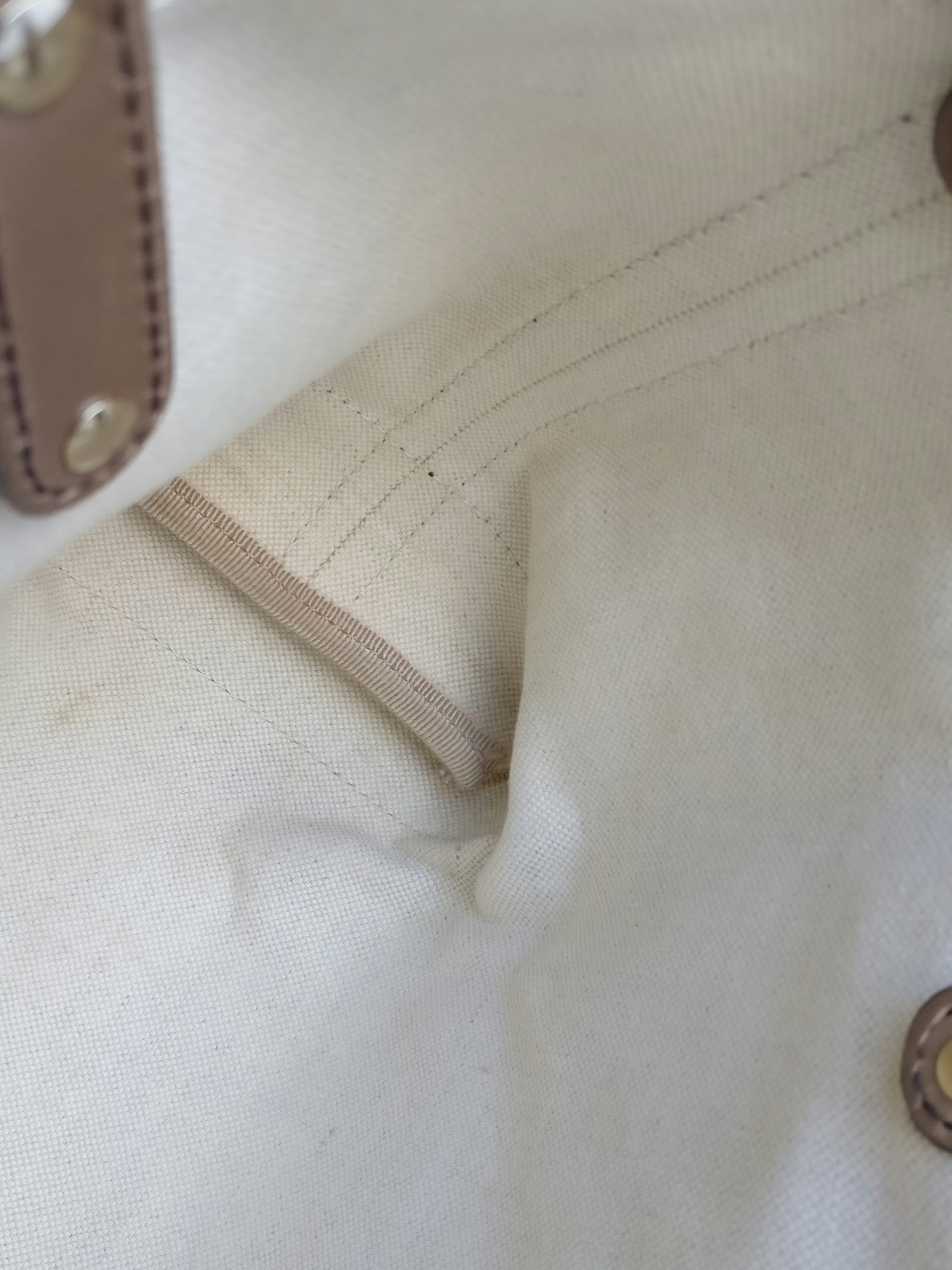 Gucci GG Small Craft Tote with pouch