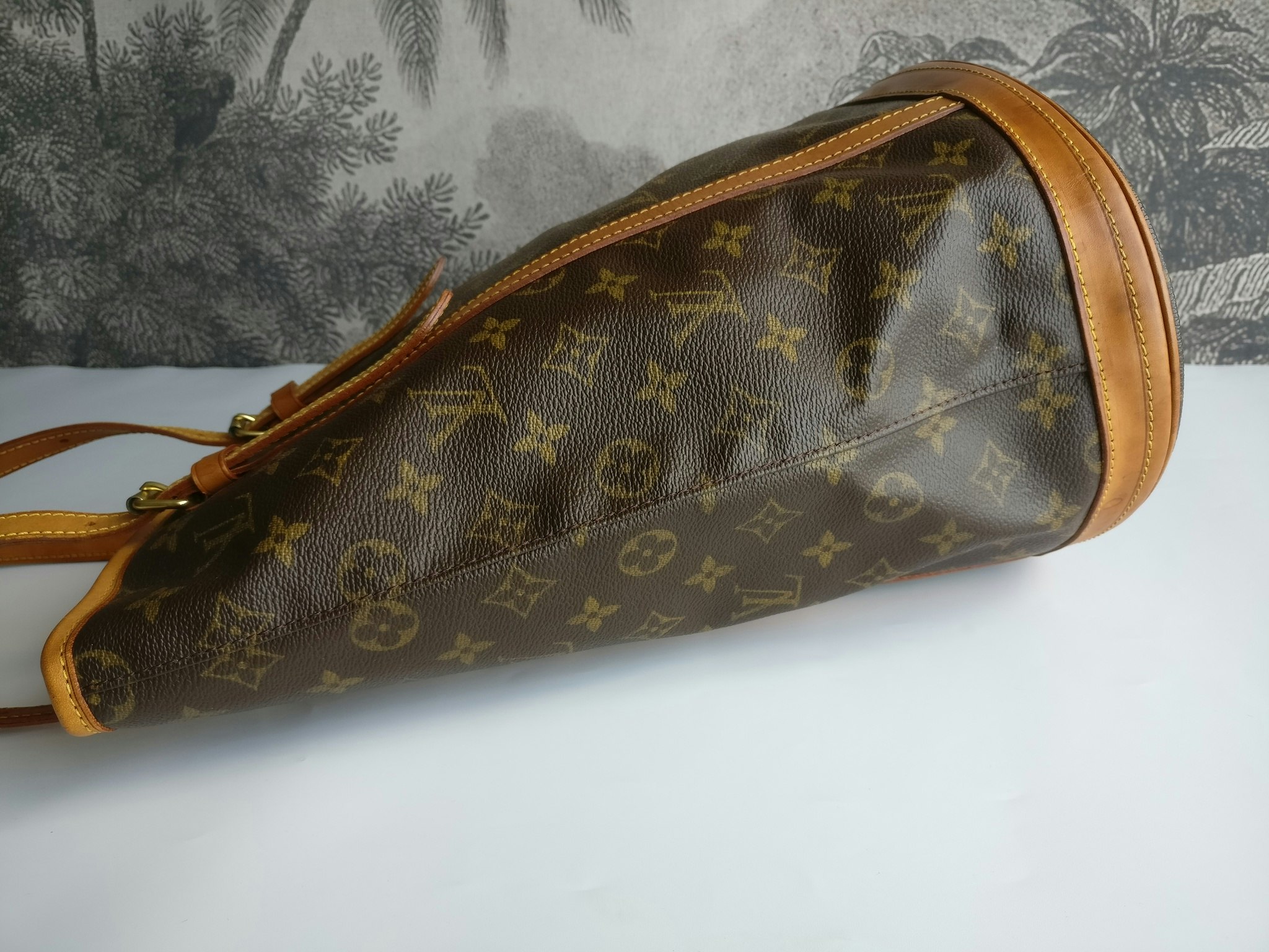 Louis Vuitton Bucket GM