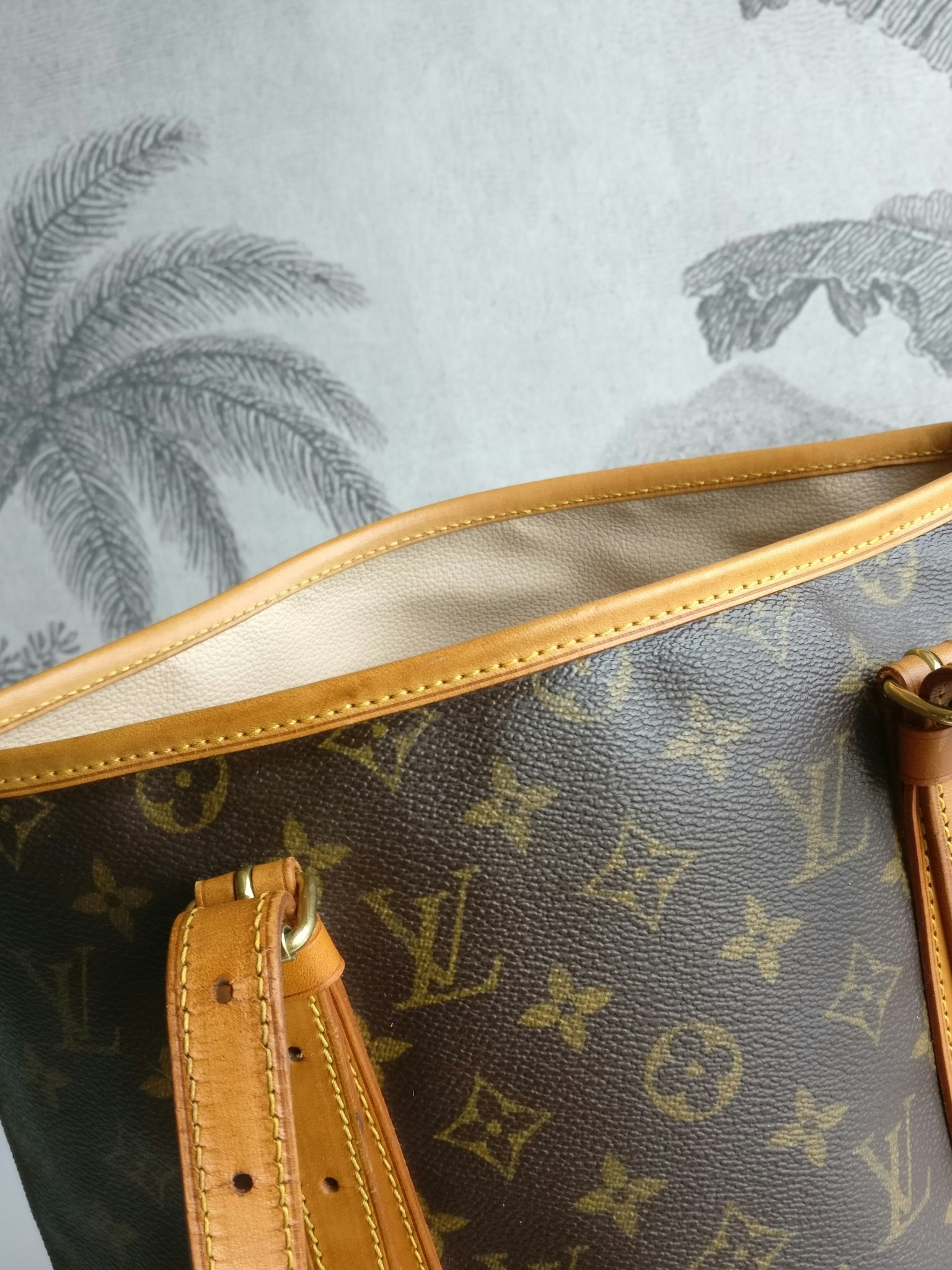 Louis Vuitton Bucket GM