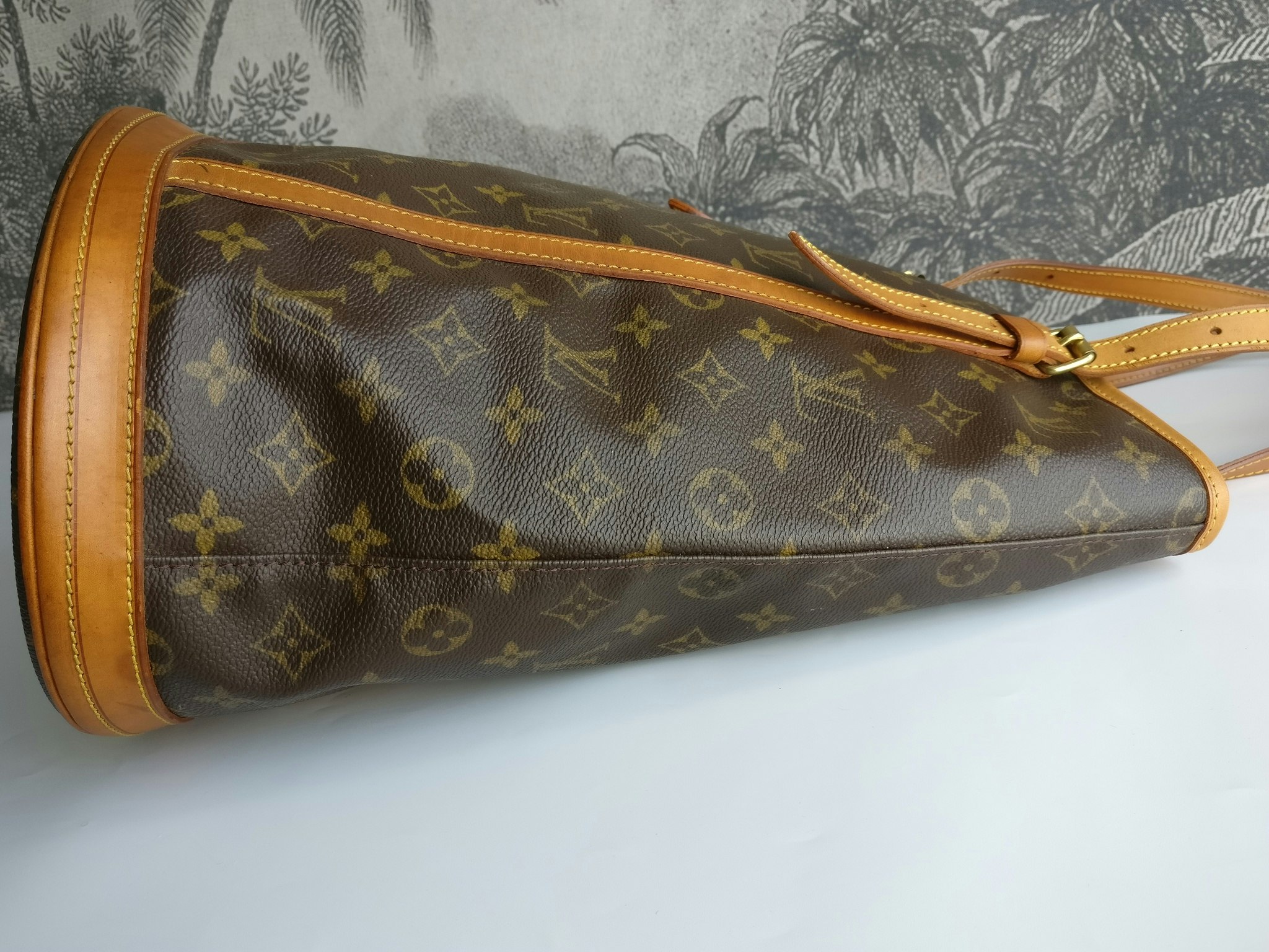 Louis Vuitton Bucket GM