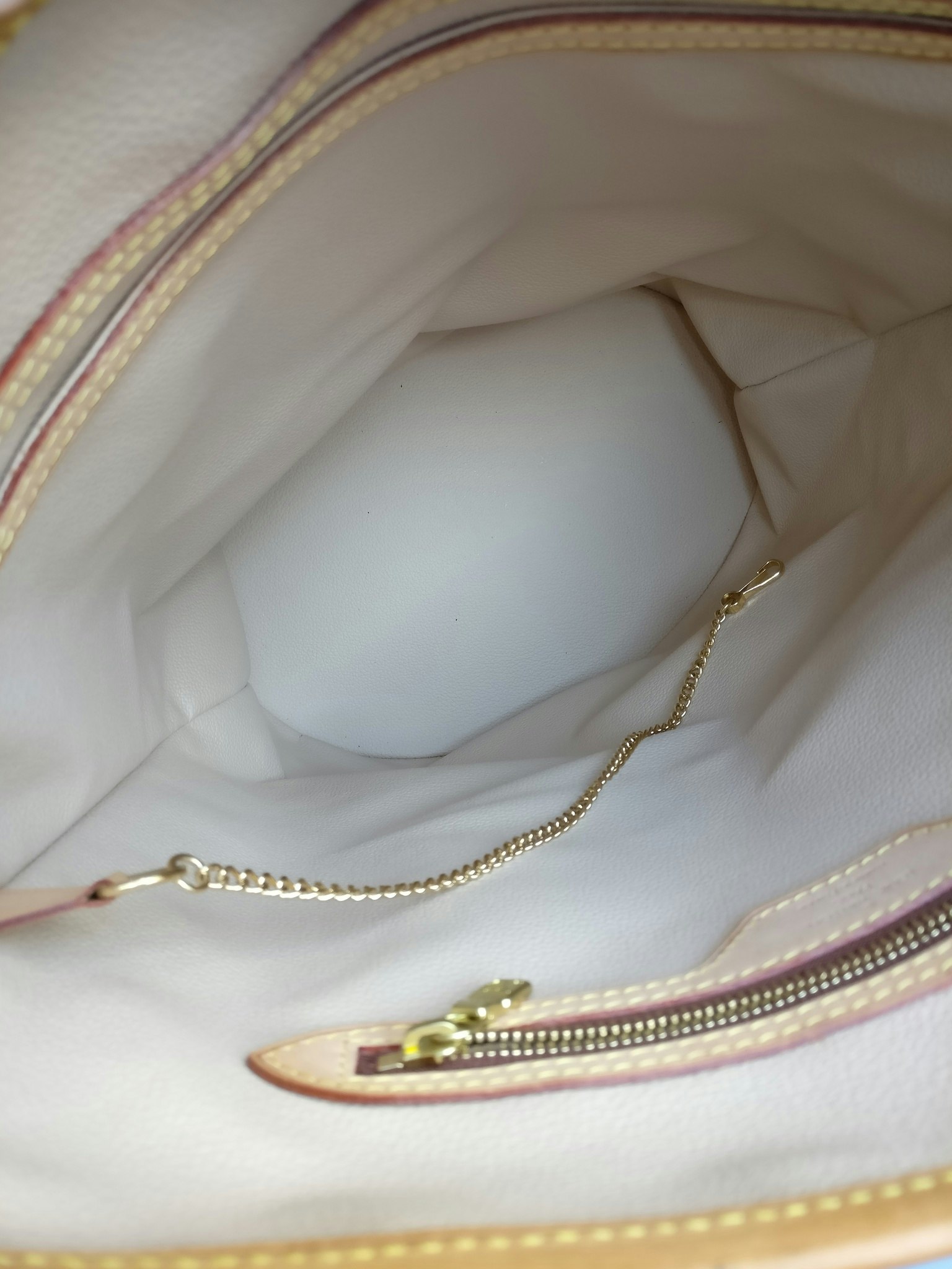 Louis Vuitton Bucket GM