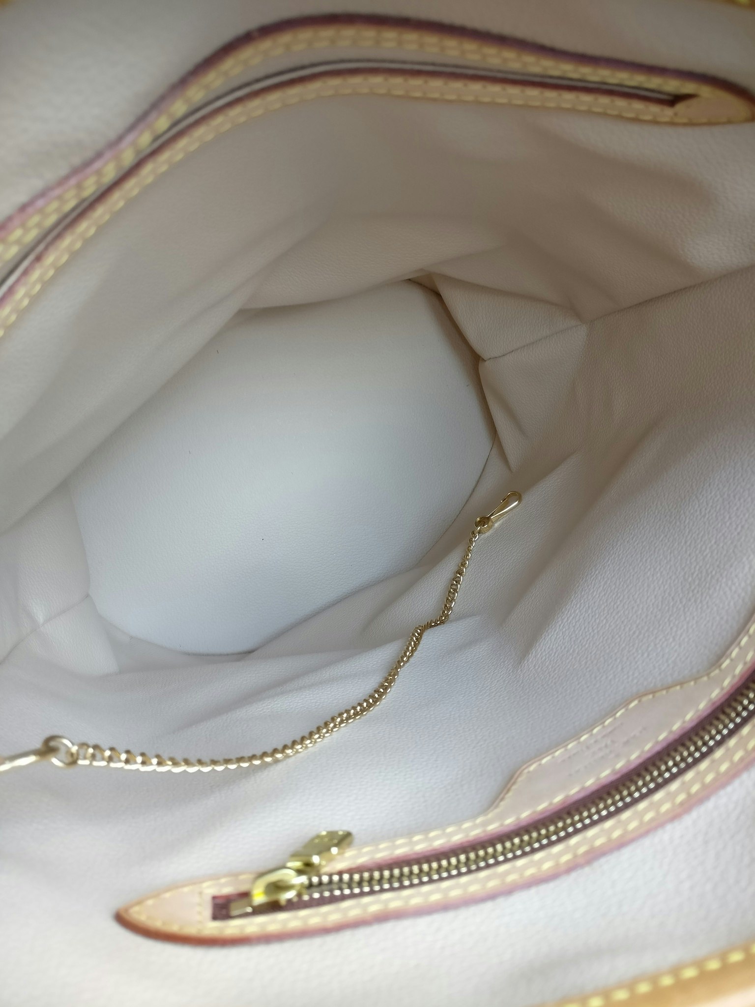 Louis Vuitton Bucket GM