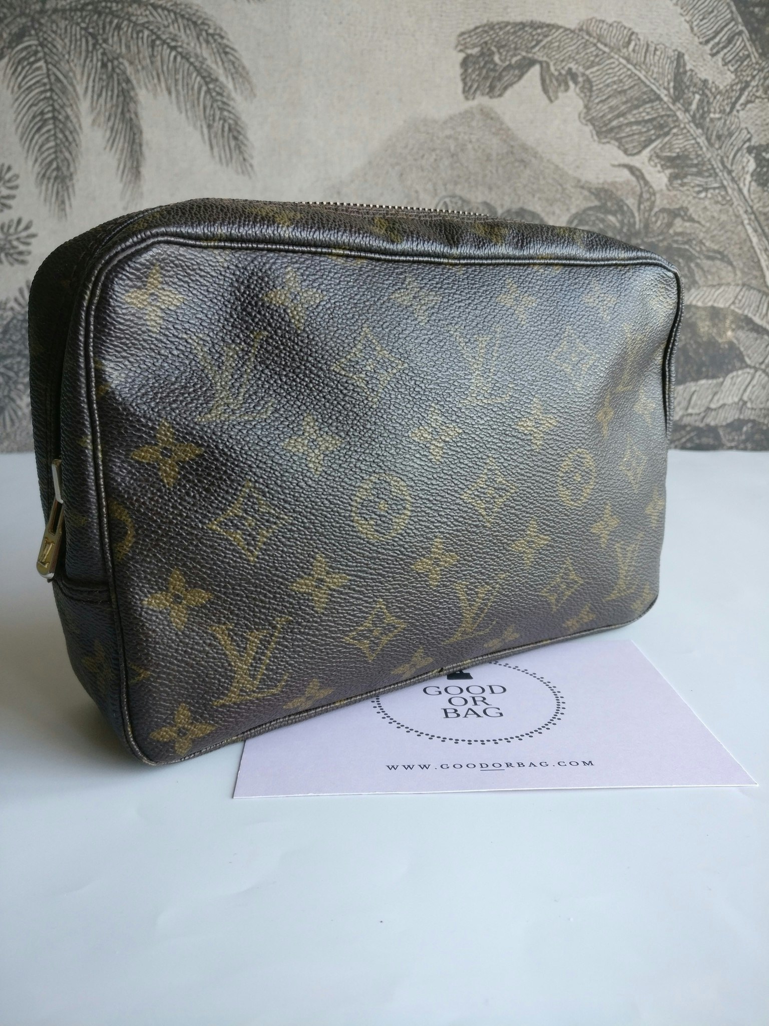 Louis Vuitton Trousse Toilette 23