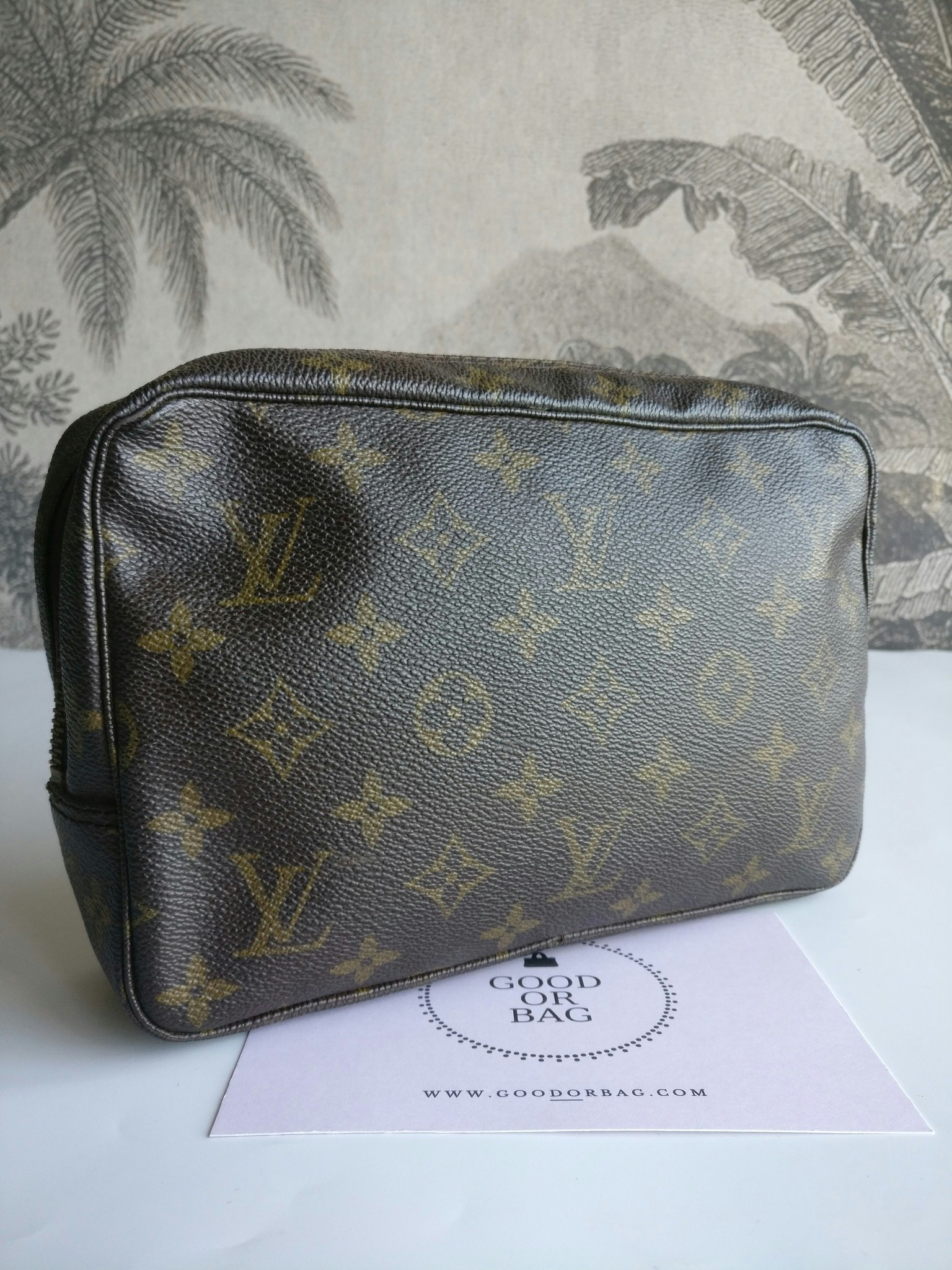 Louis Vuitton Trousse Toilette 23