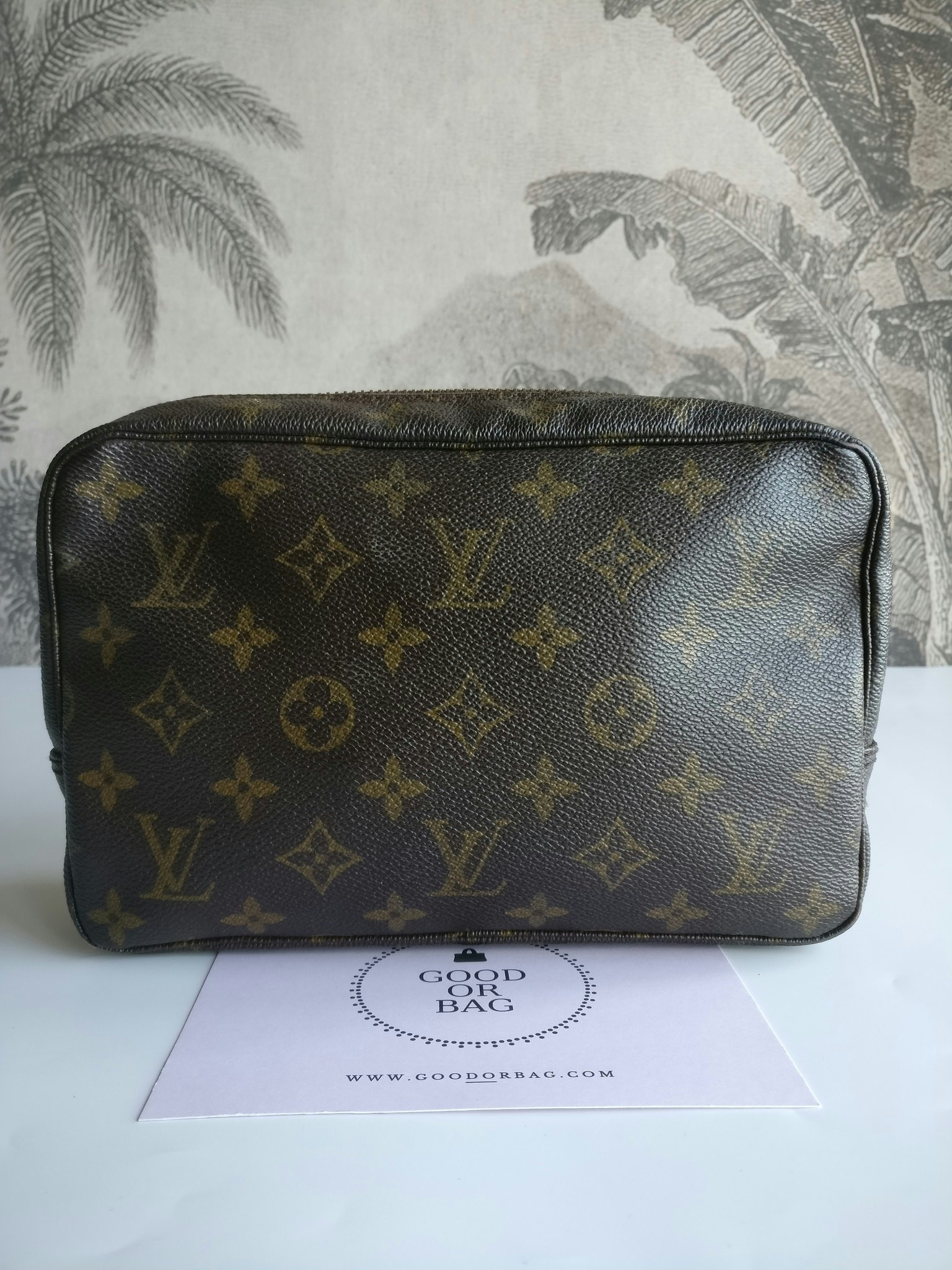 Louis Vuitton Trousse Toilette 23