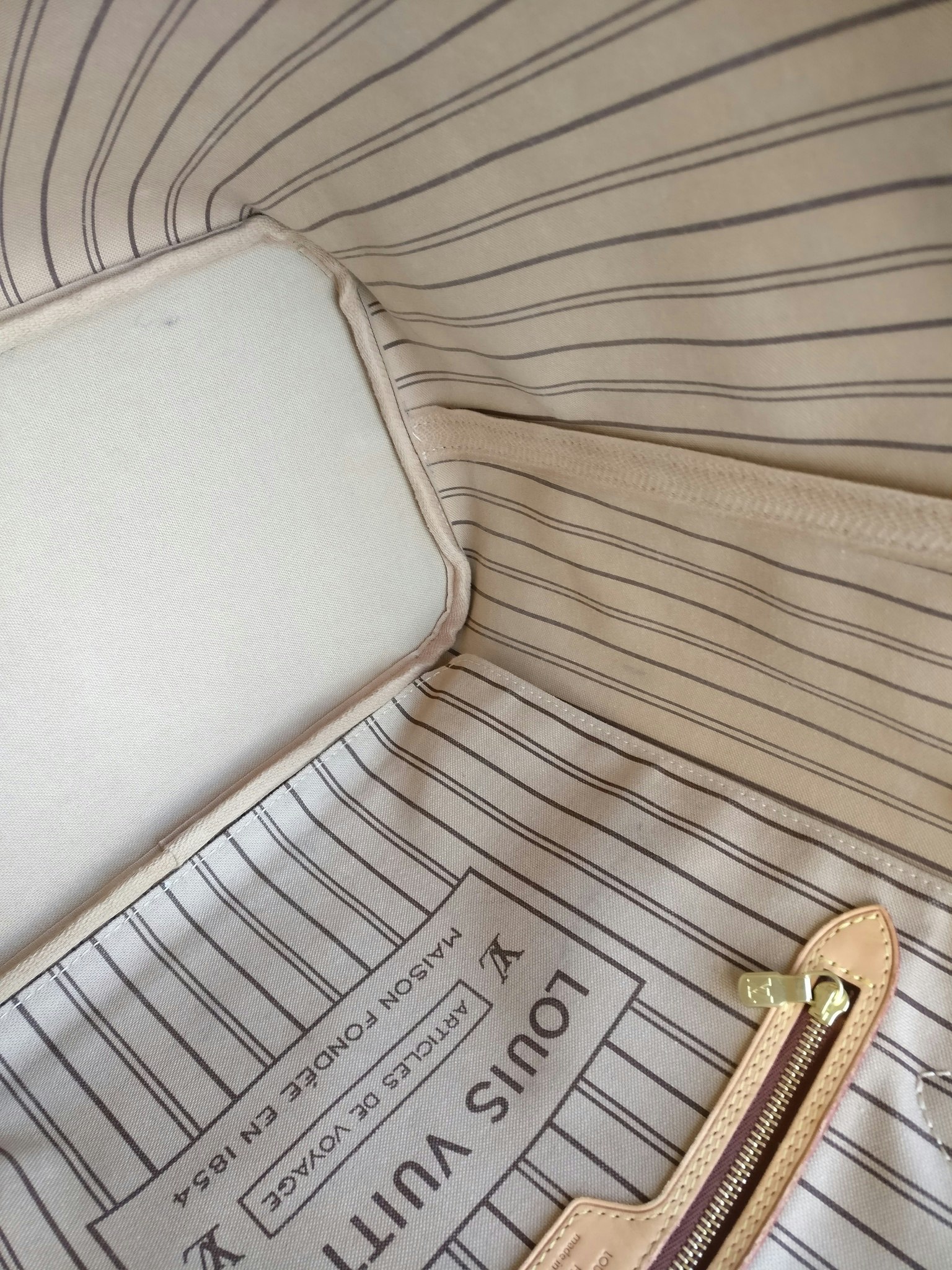 Louis Vuitton Neverfull MM