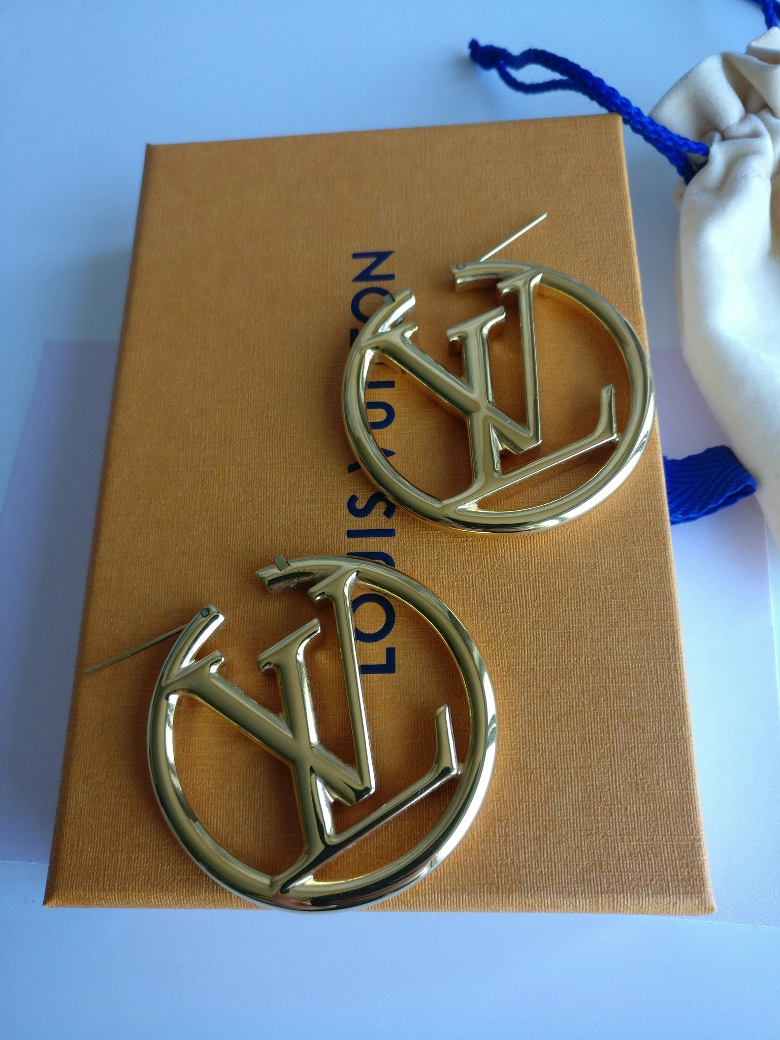 Louis Vuitton Louise Hoop GM earrings