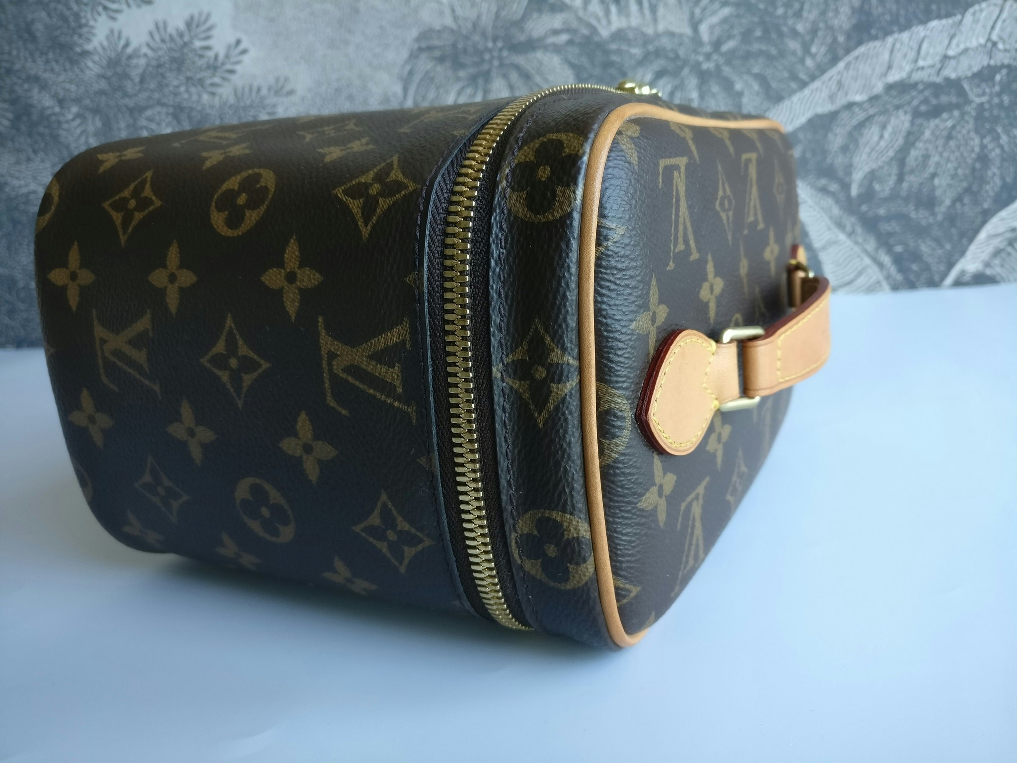 Louis Vuitton Nice BB Vanity