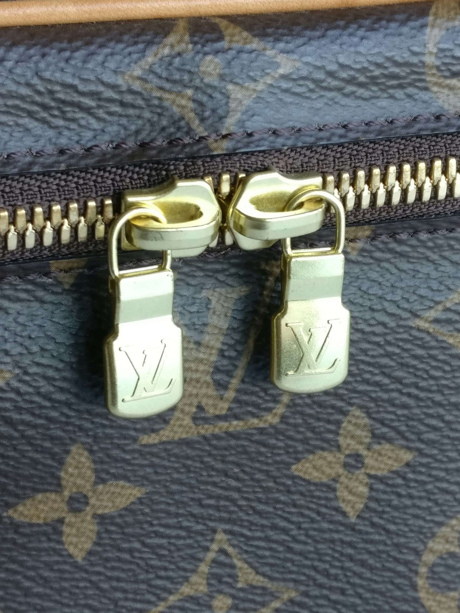 Louis Vuitton Nice BB Vanity