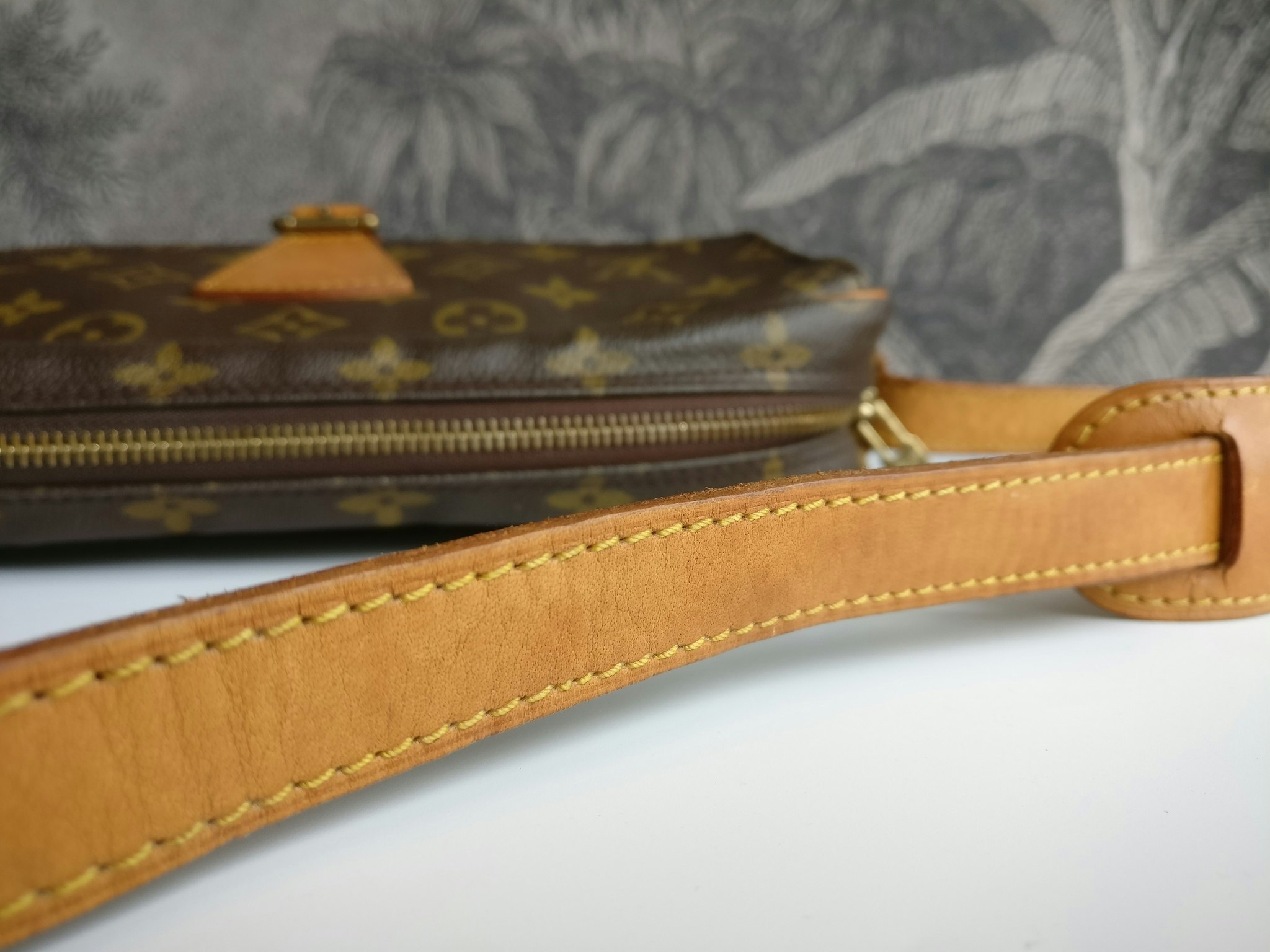 Louis Vuitton Jeune Fille GM