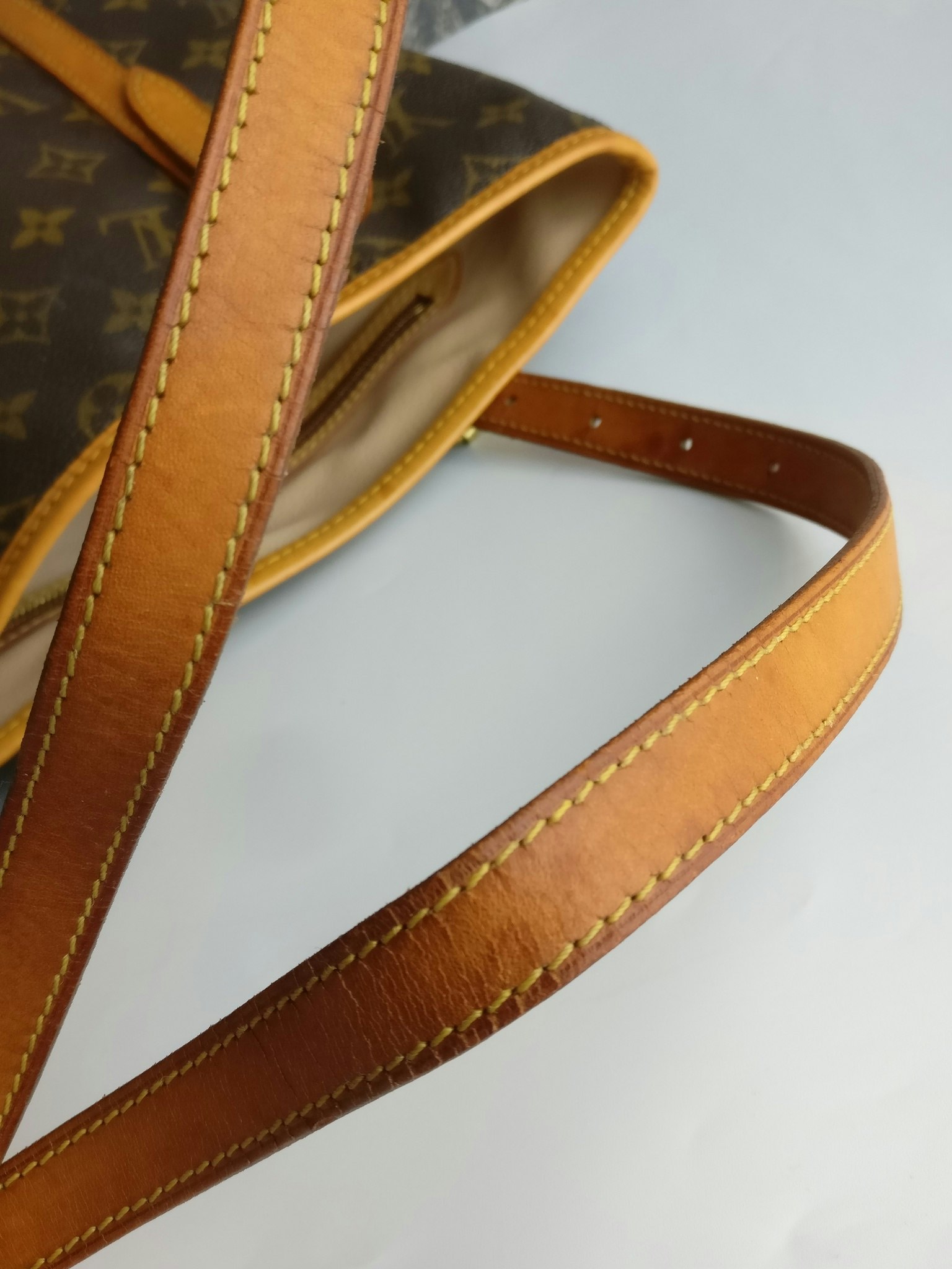 Louis Vuitton Bucket GM