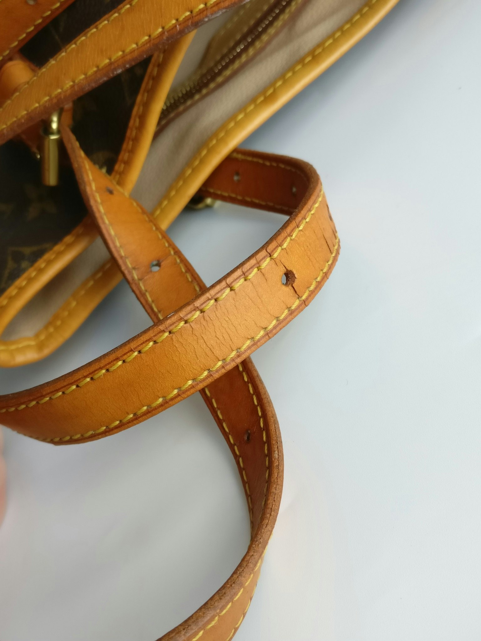 Louis Vuitton Bucket GM