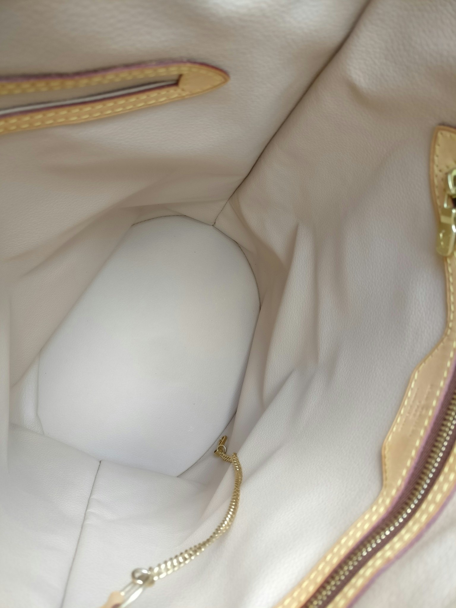Louis Vuitton Bucket GM