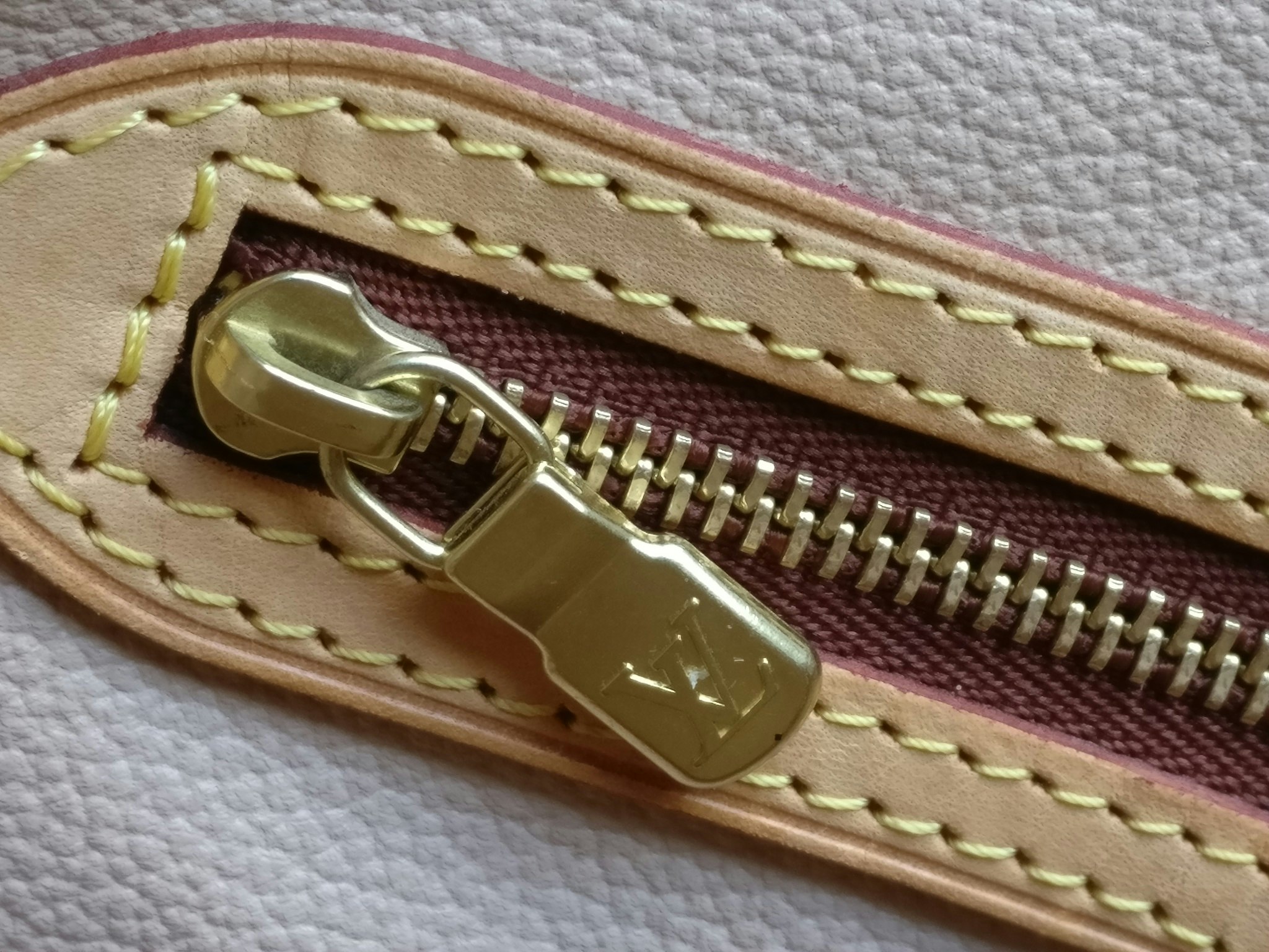 Louis Vuitton Bucket GM