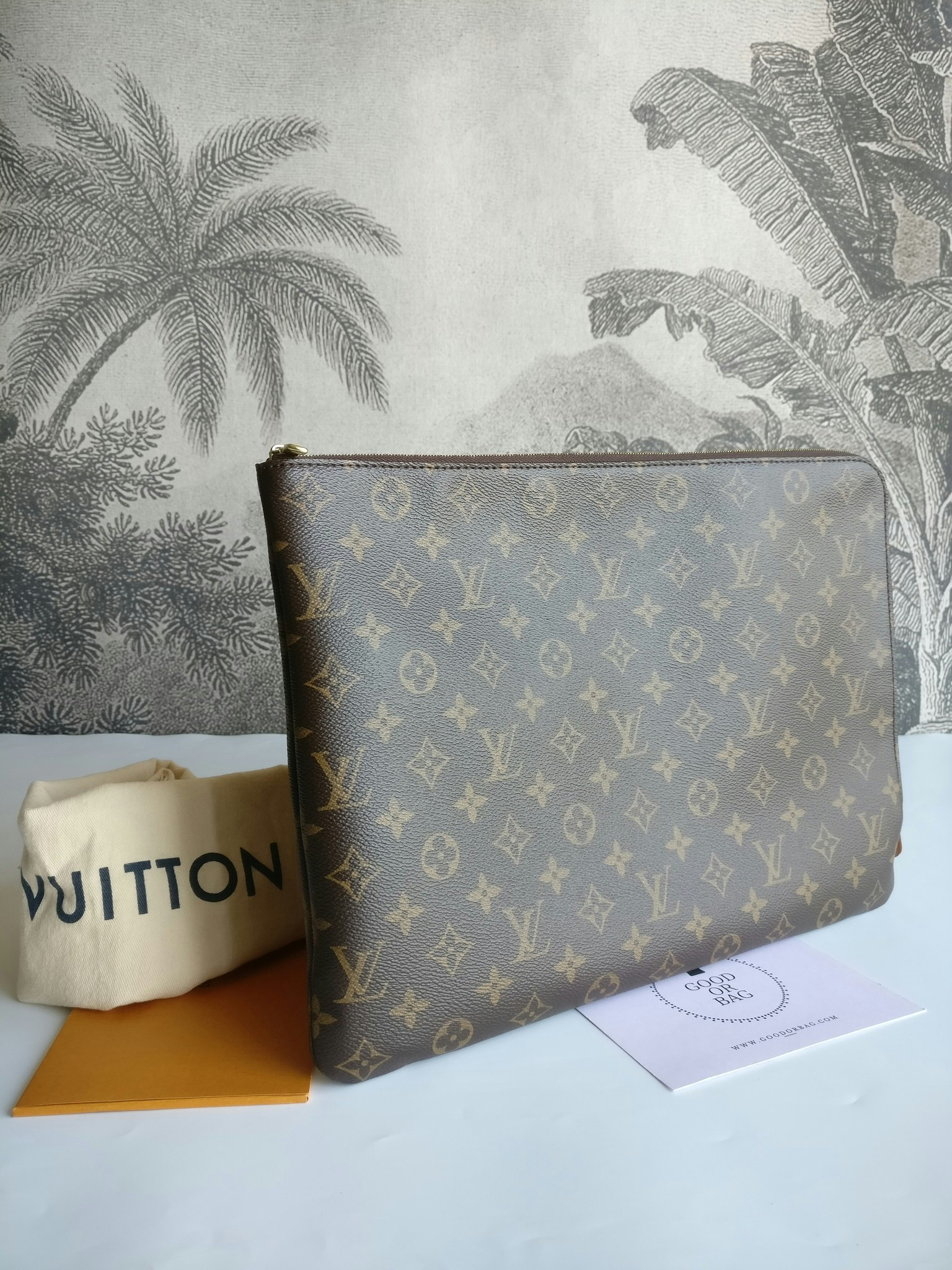 Louis Vuitton Etui Voyage GM
