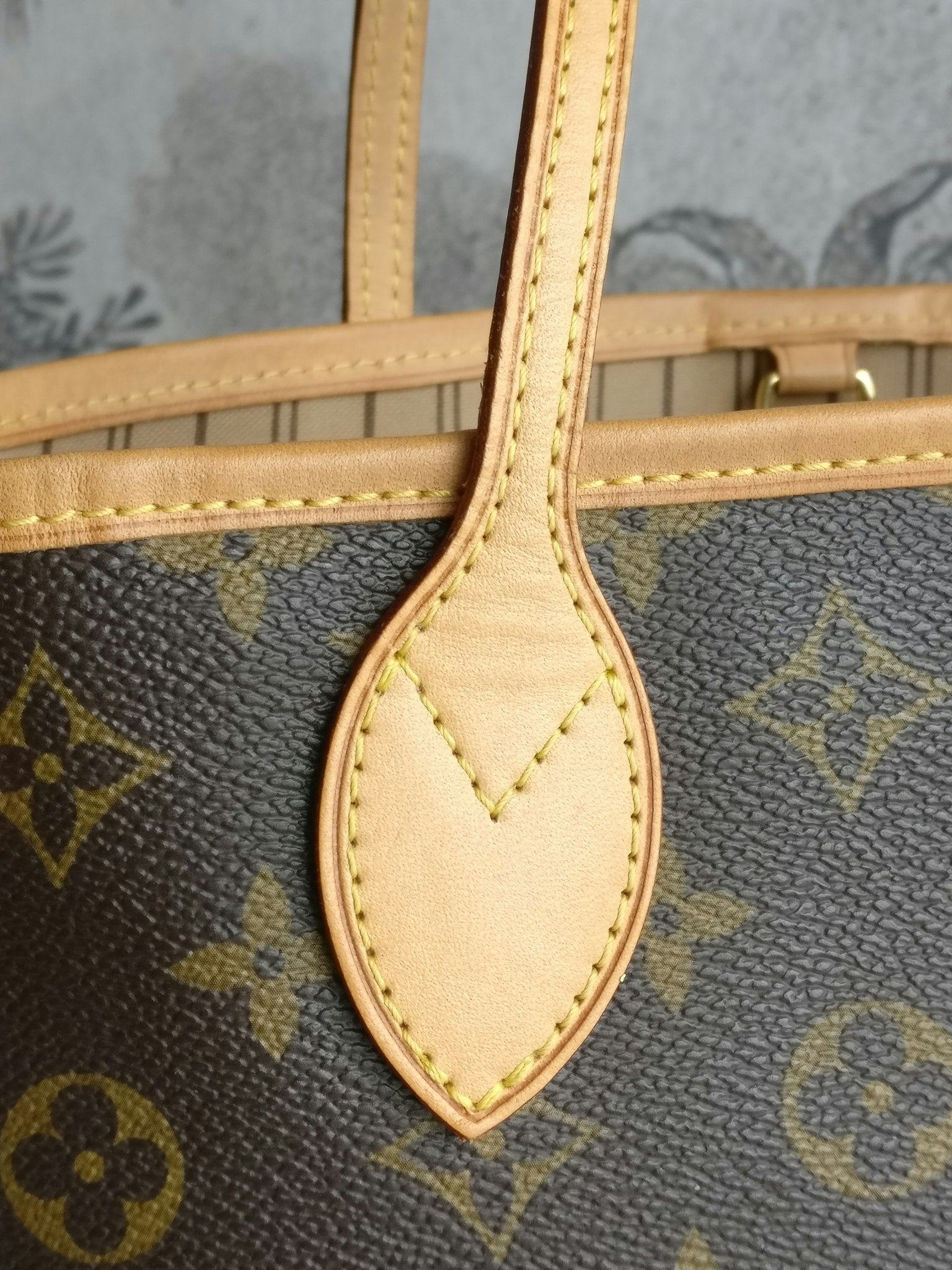 Louis Vuitton Neverfull PM