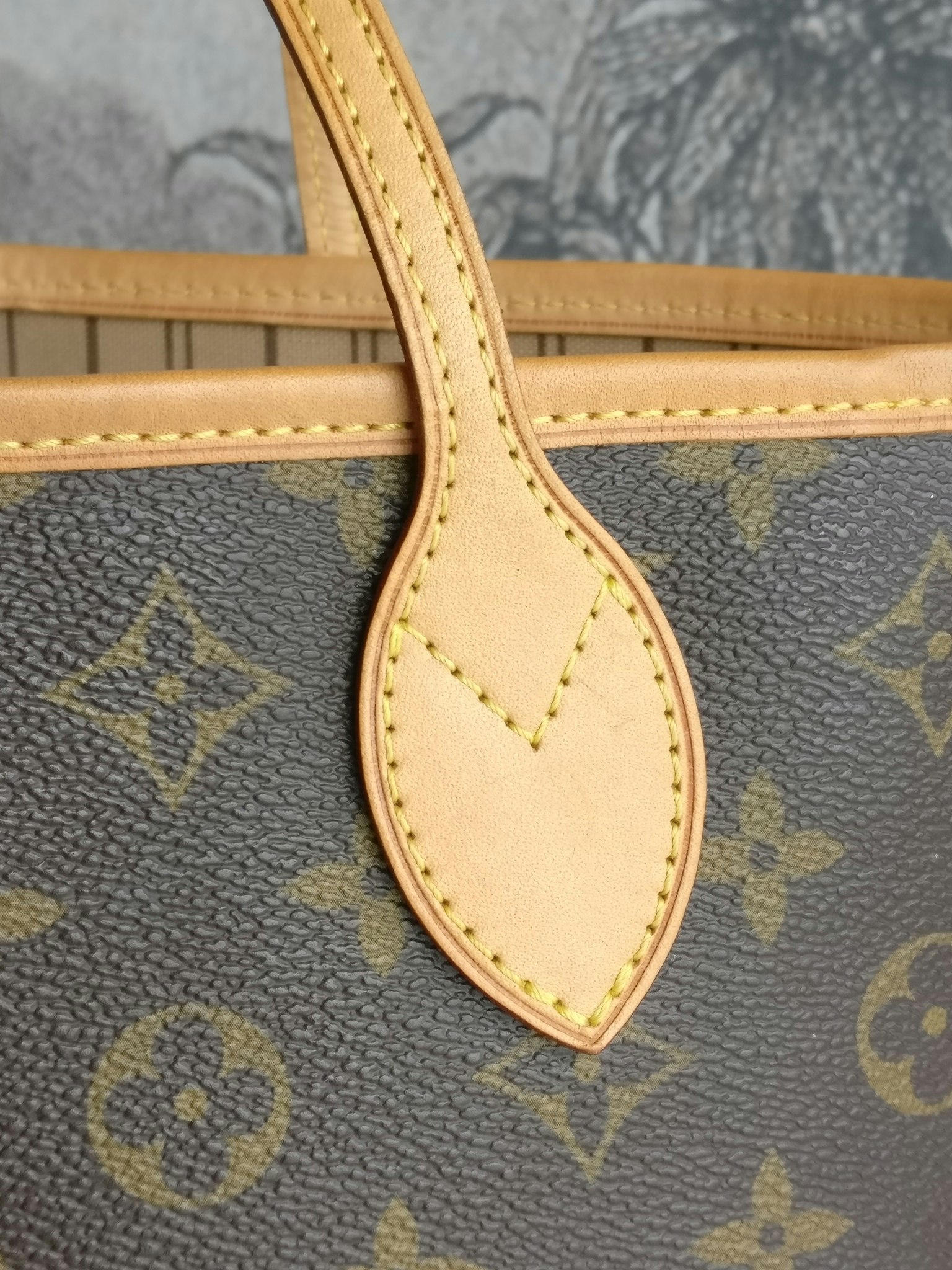 Louis Vuitton Neverfull PM