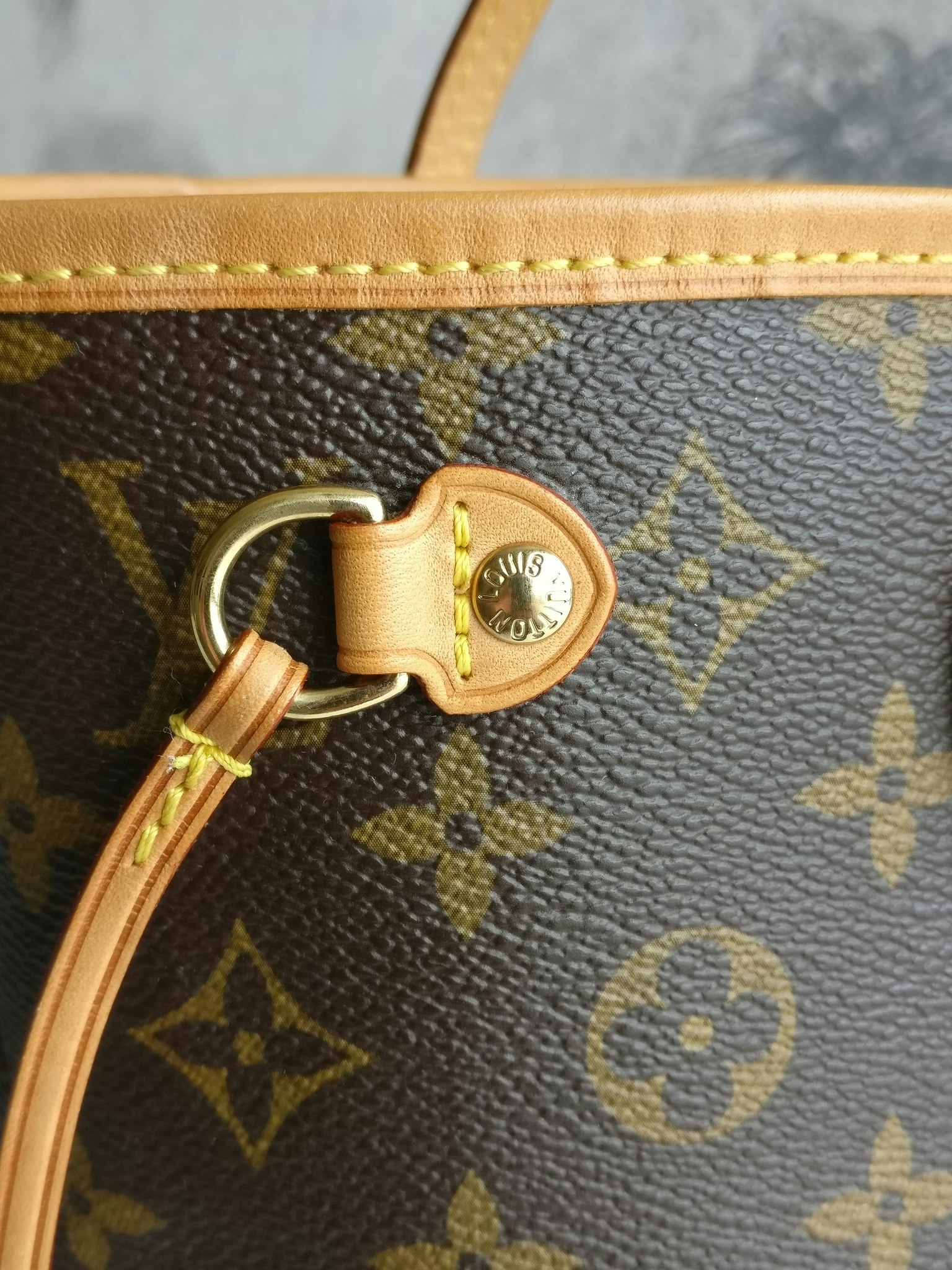 Louis Vuitton Neverfull PM