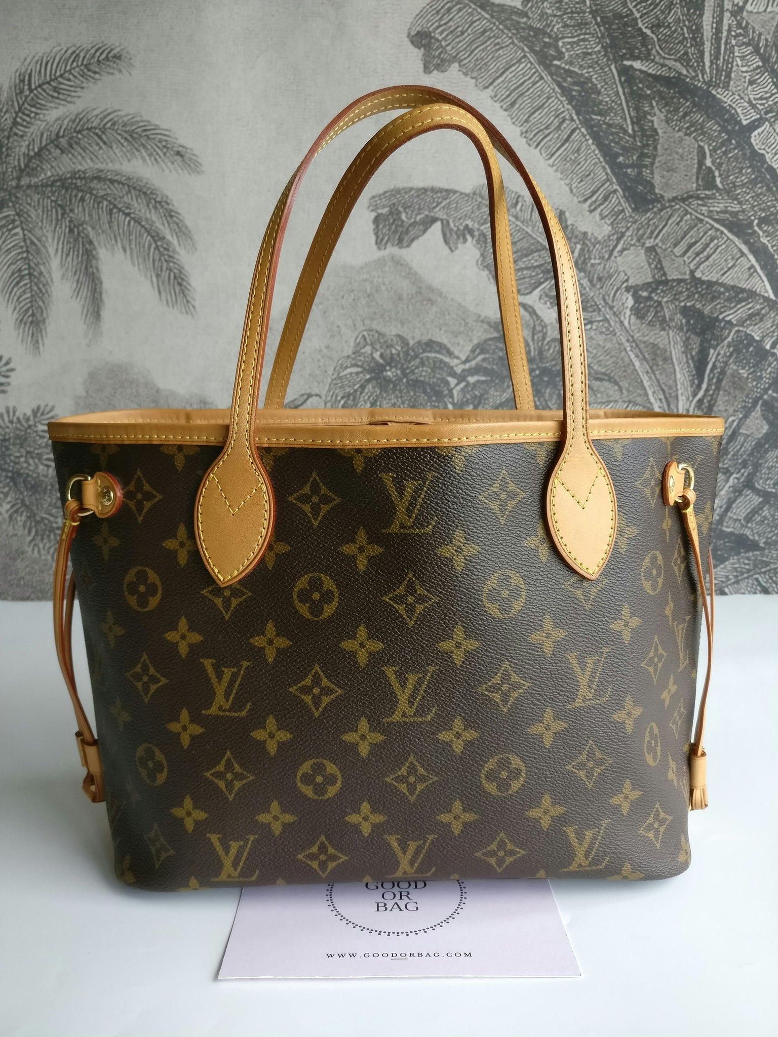 Louis Vuitton Neverfull PM