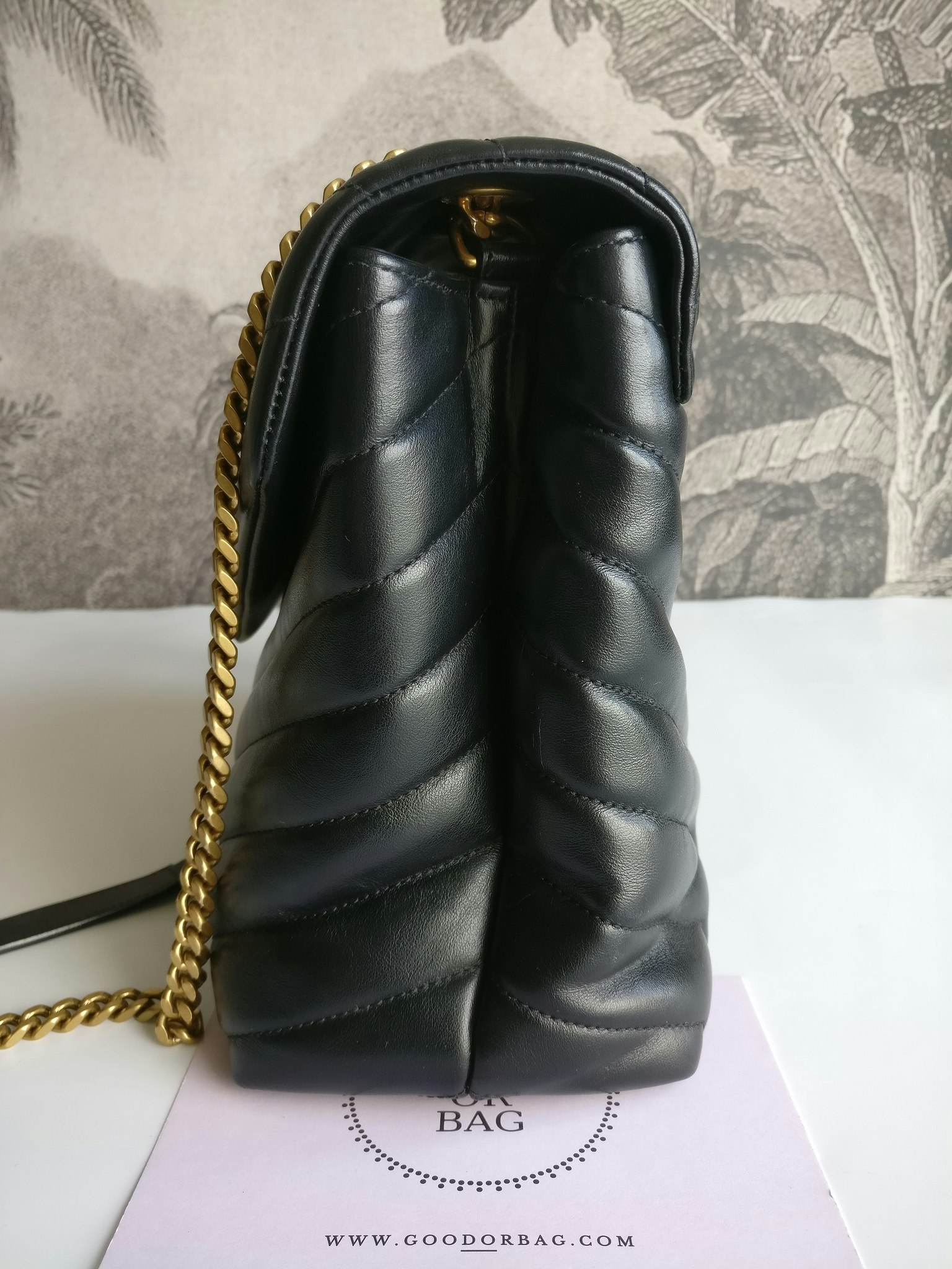 Saint Laurent LouLou Medium Y