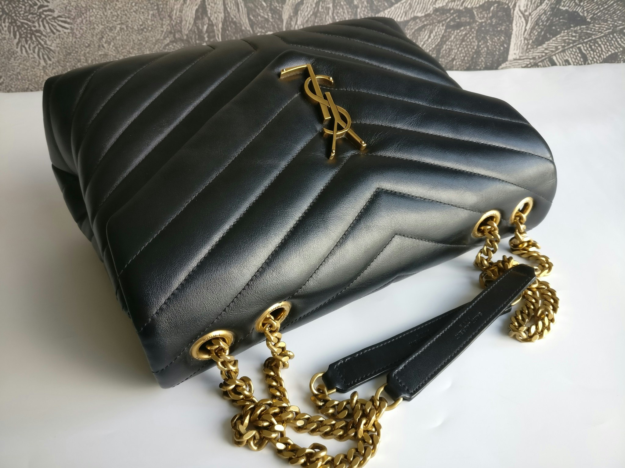 Saint Laurent LouLou Medium Y