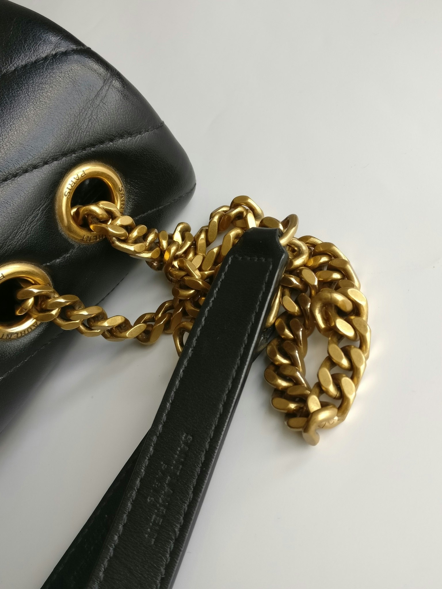 Saint Laurent LouLou Medium Y