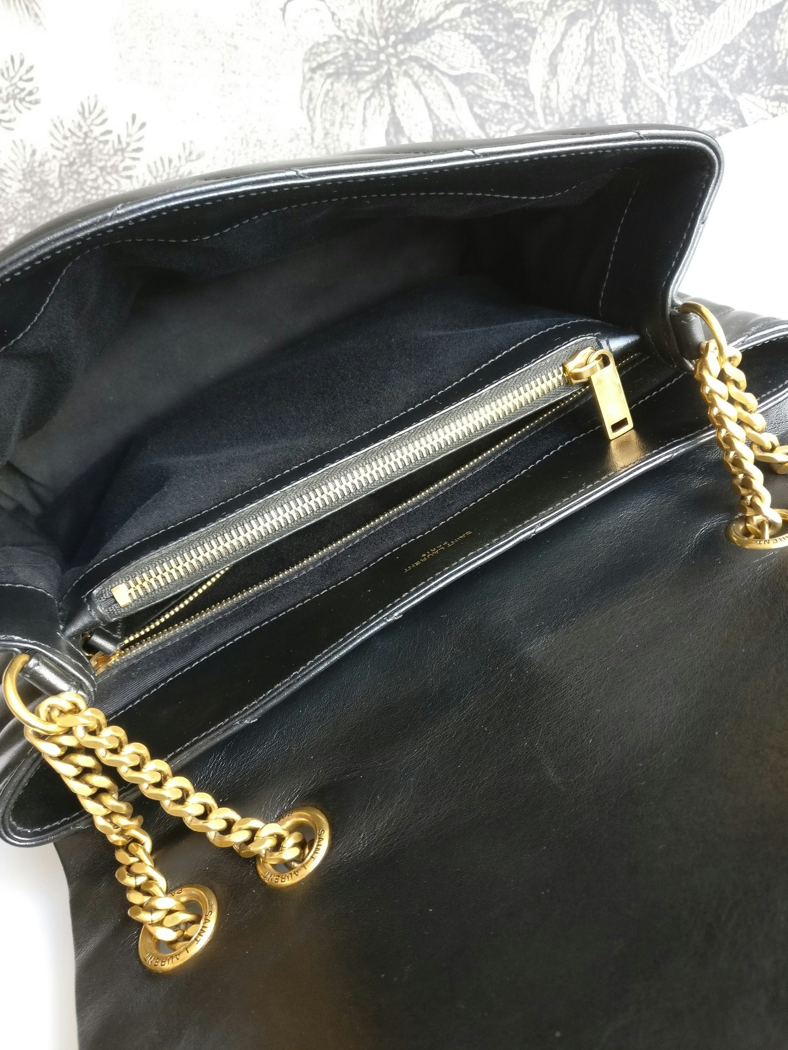 Saint Laurent LouLou Medium Y