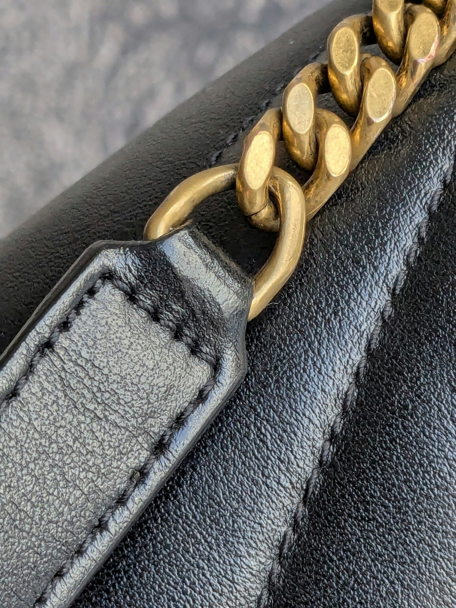 Saint Laurent LouLou Medium Y