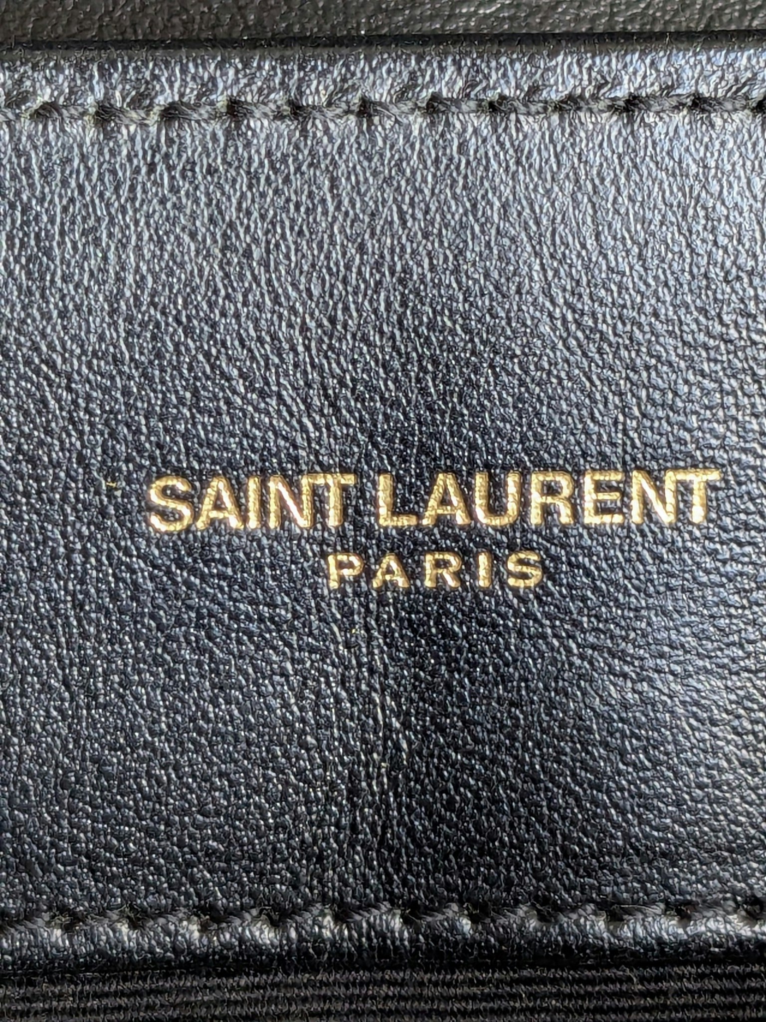 Saint Laurent LouLou Medium Y