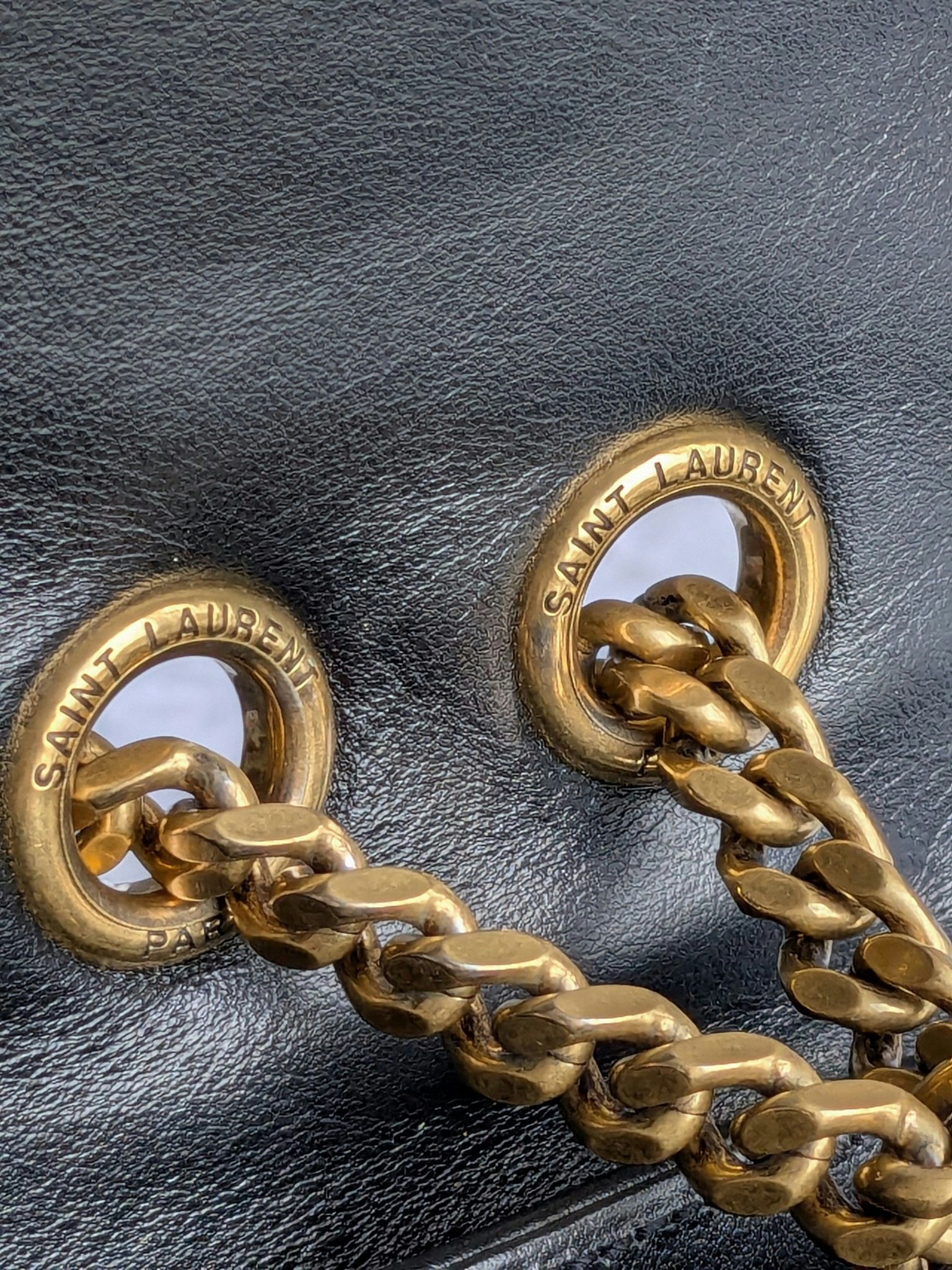Saint Laurent LouLou Medium Y