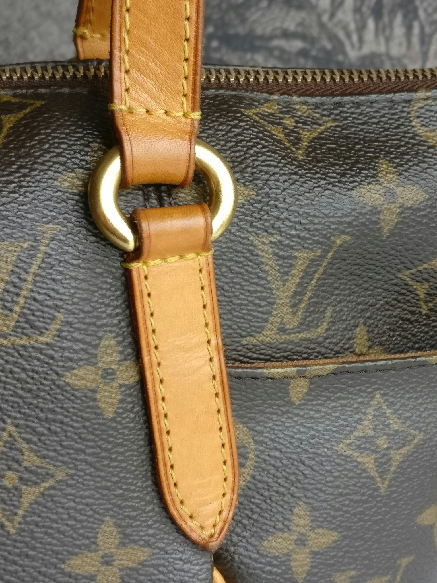 Louis Vuitton Totally PM monogram