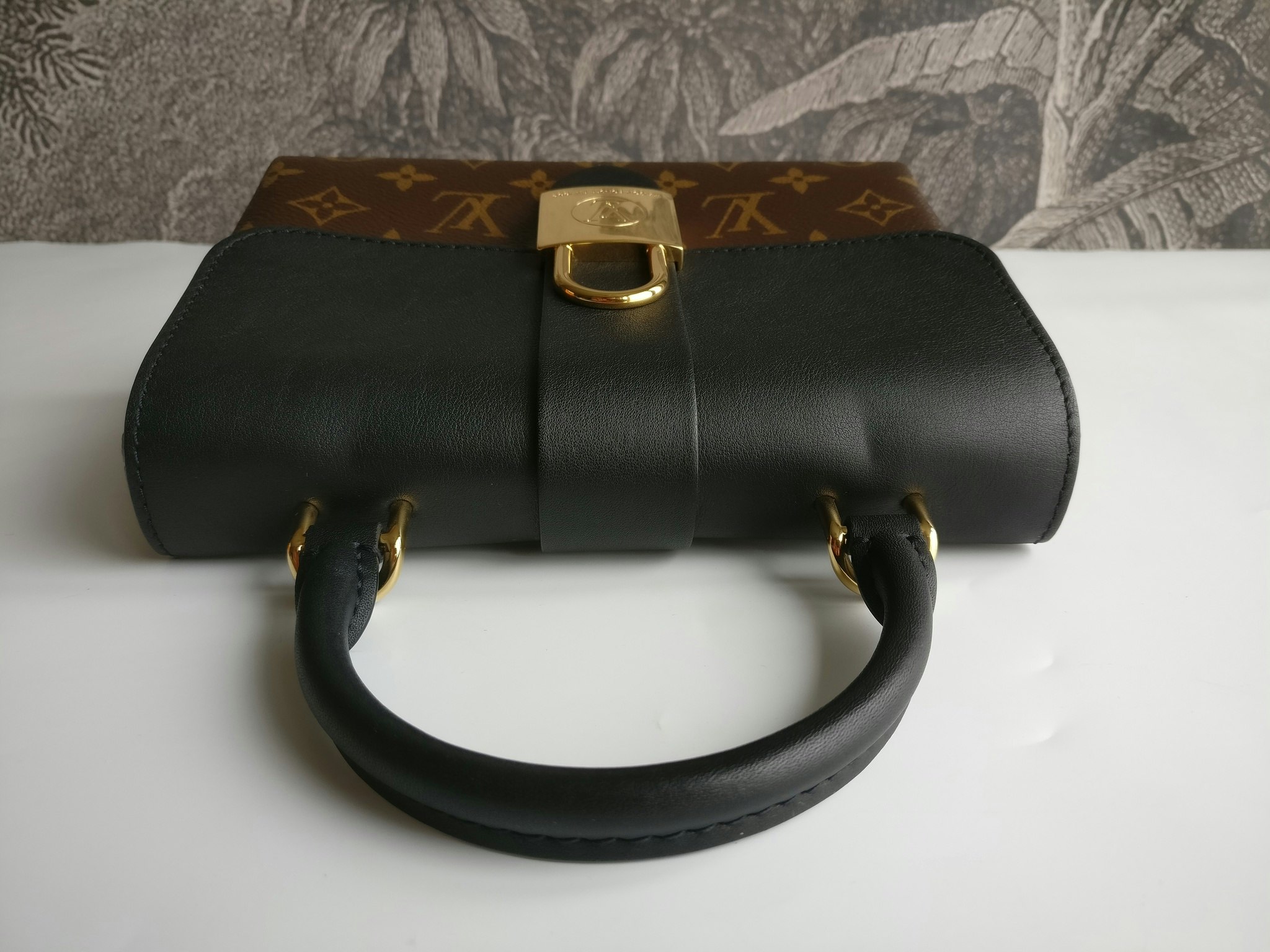 Louis Vuitton Locky BB black monogram