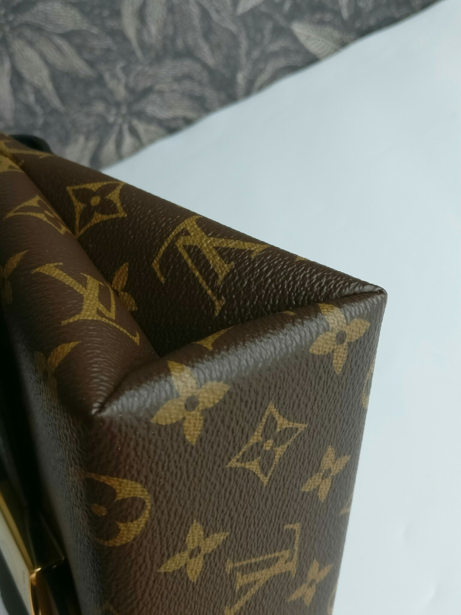 Louis Vuitton Locky BB black monogram