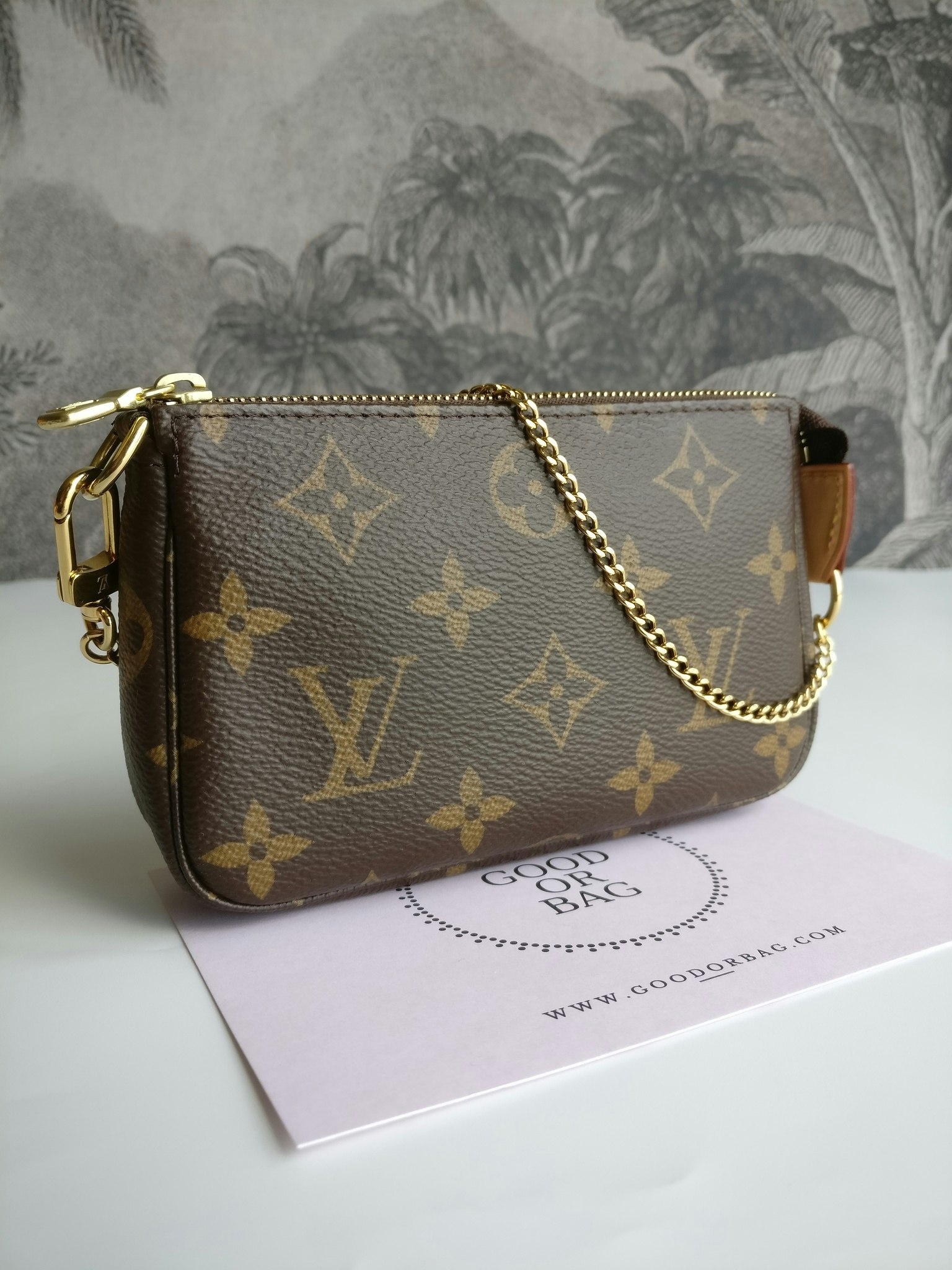 Louis Vuitton Mini Pochette Accessoires monogram