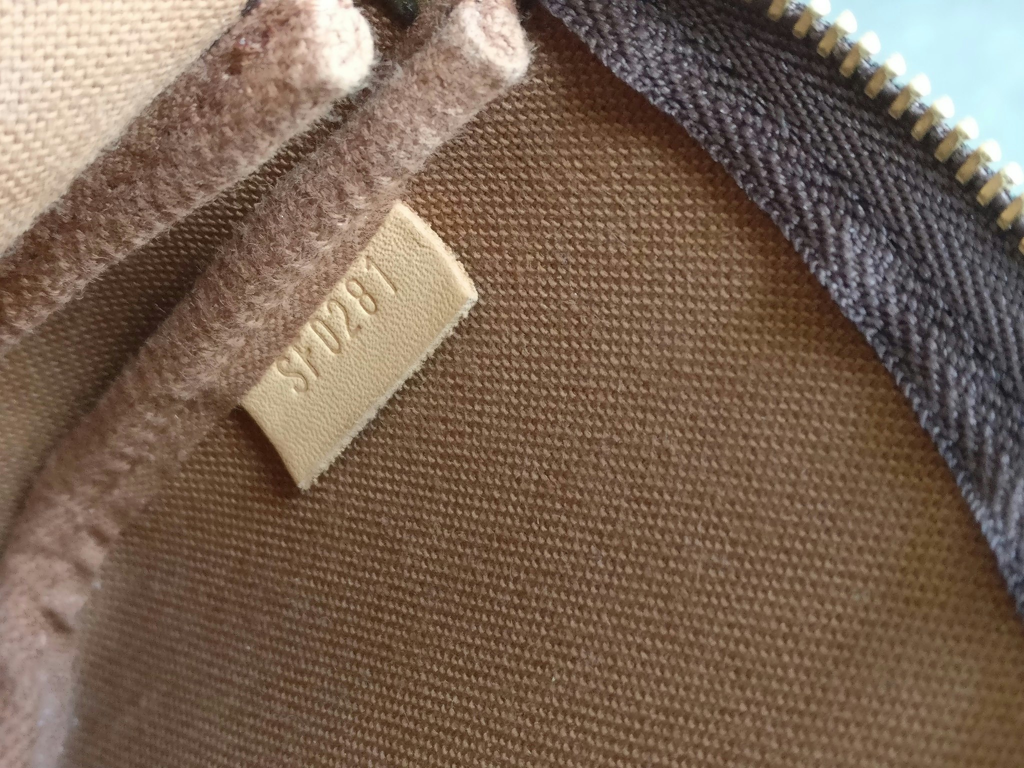 Louis Vuitton Mini Pochette Accessoires monogram