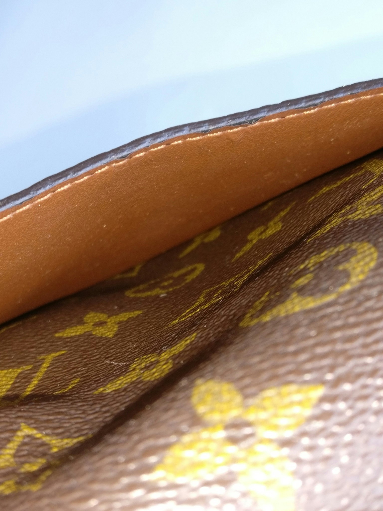 Louis Vuitton St Cloud MM