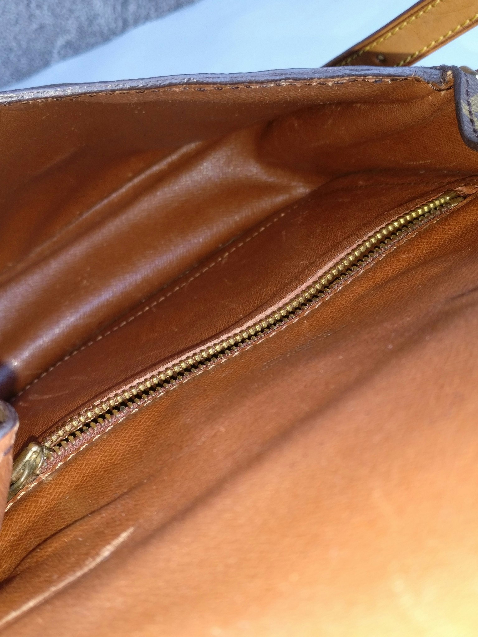 Louis Vuitton St Cloud MM
