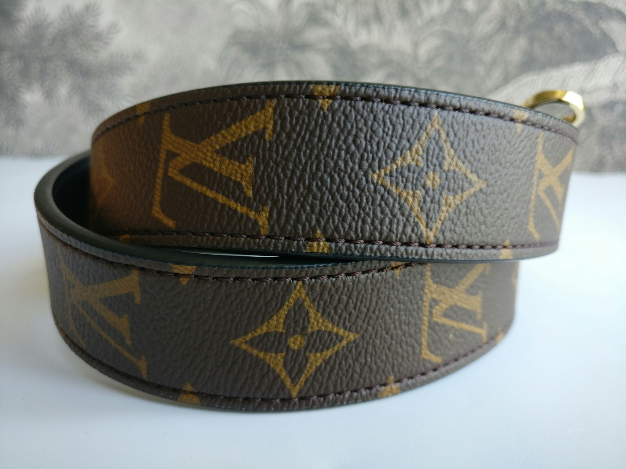 Louis Vuitton Bandouliere XL shoulder strap
