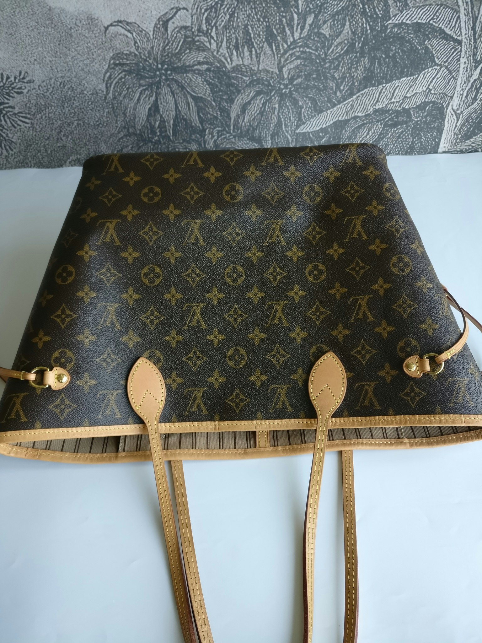 Louis Vuitton Neverfull MM monogram