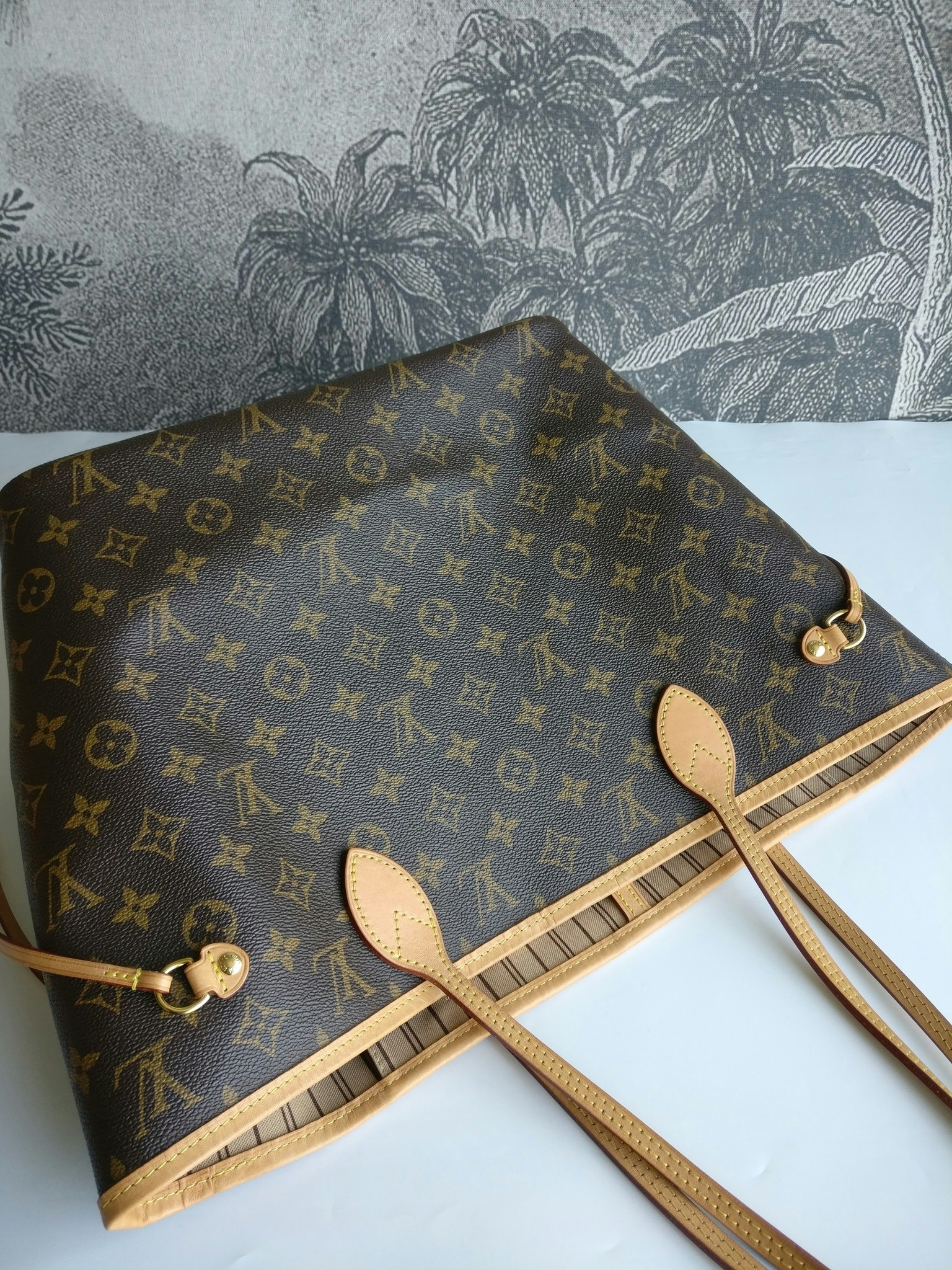 Louis Vuitton Neverfull MM monogram